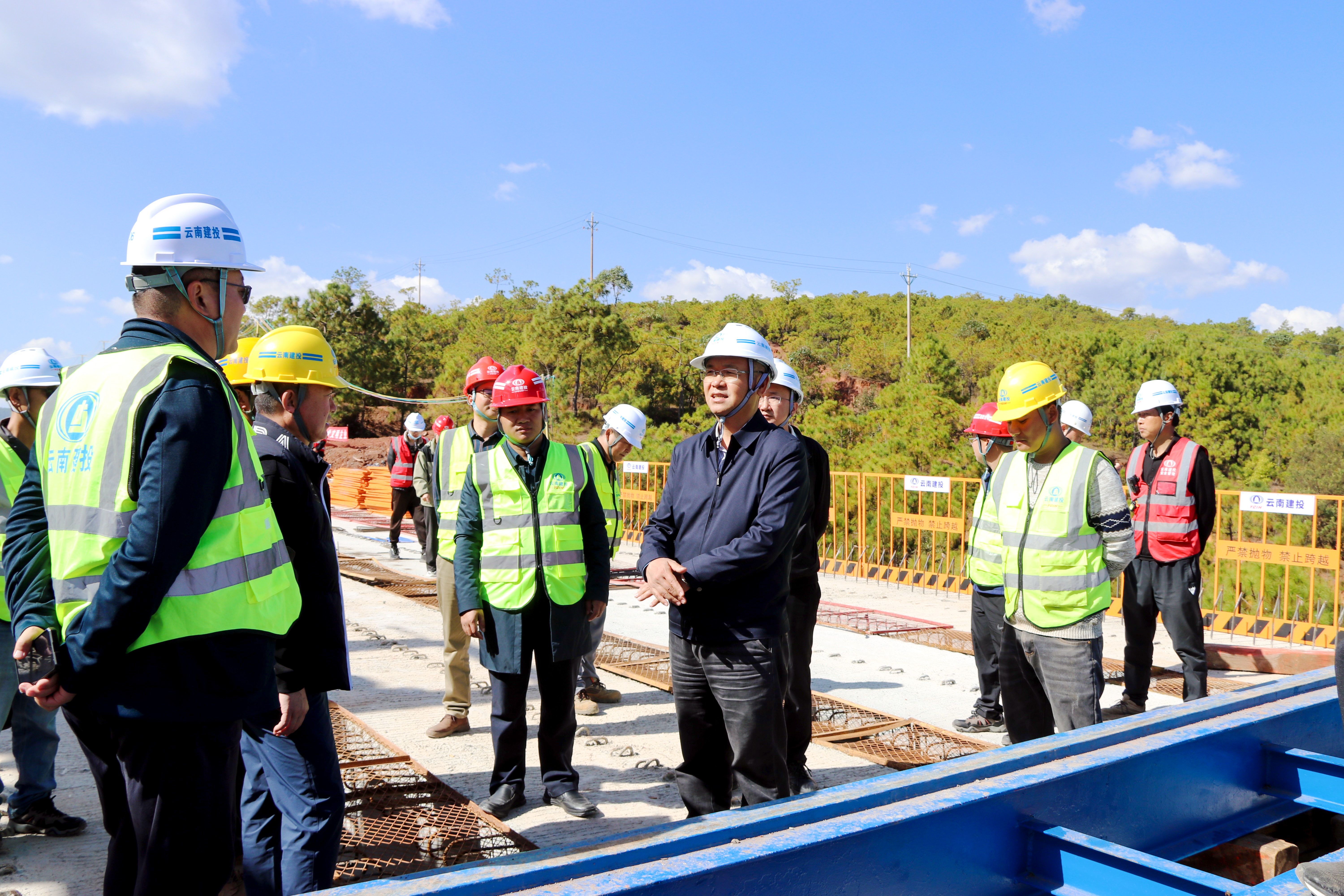 大干50天 | 杨国文调研昆明市三环闭合、楚雄市东南绕城高速项目