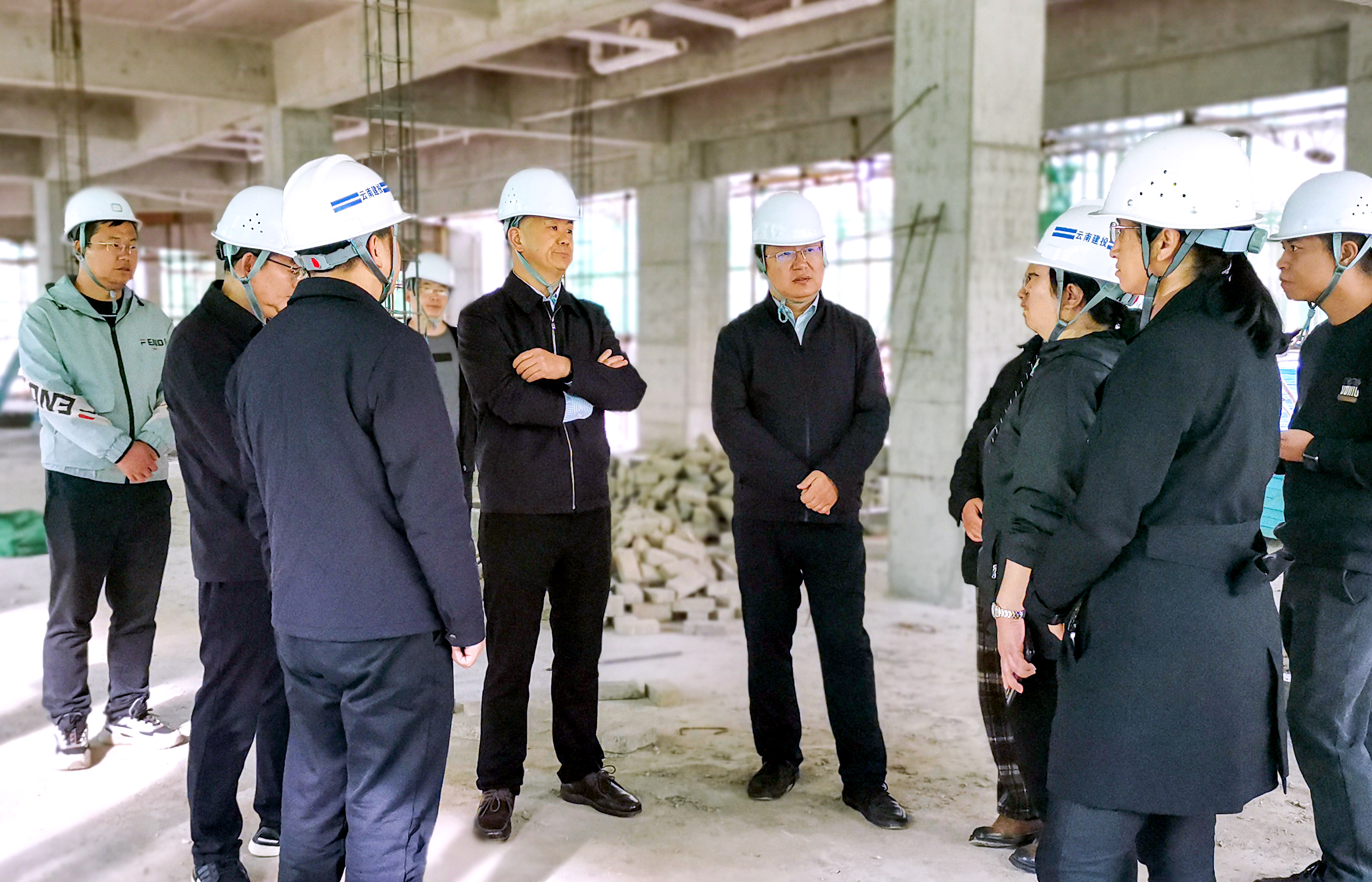 省总工会党组成员、副主席李琦调研个旧市工人疗养院提升改造项目