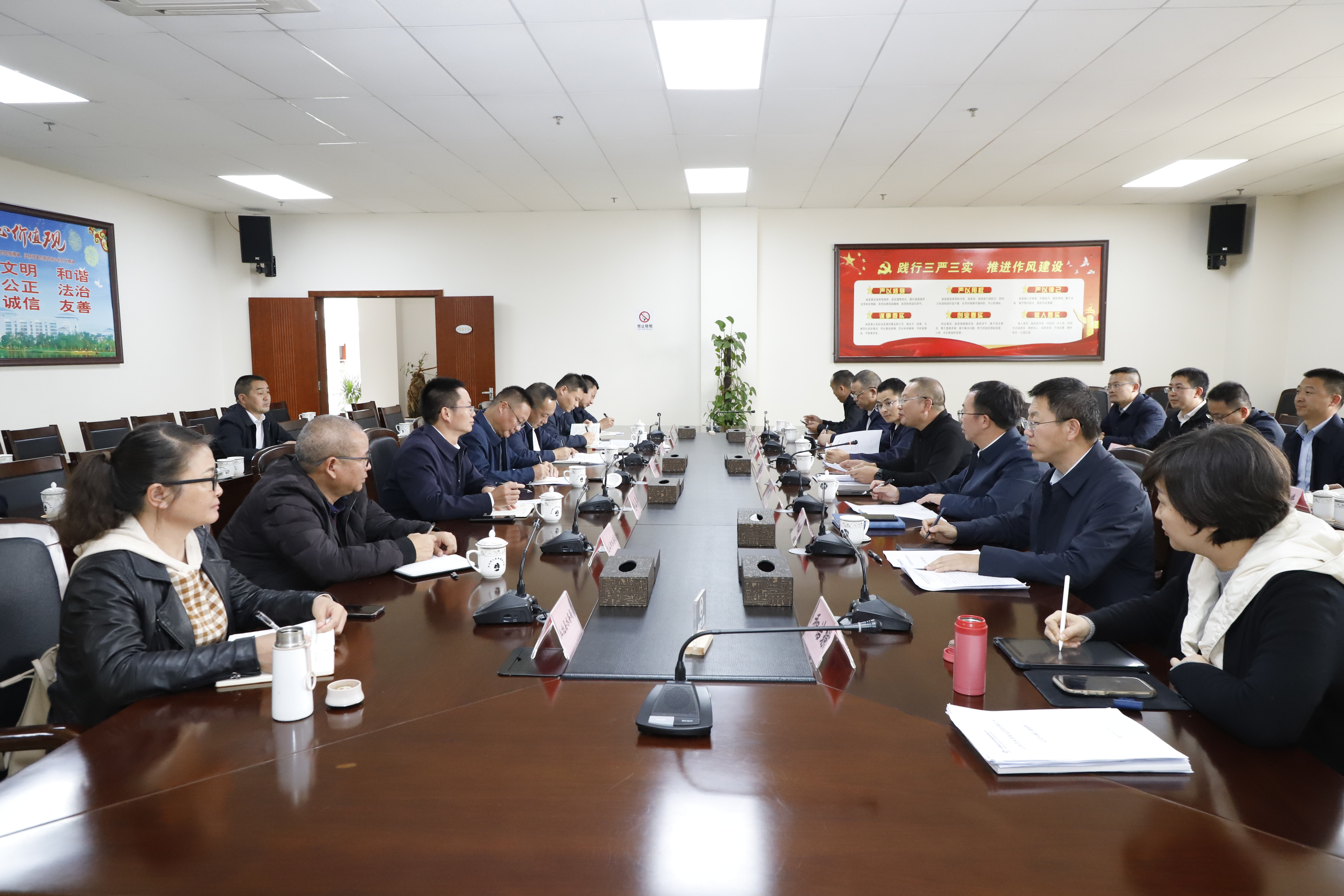 刘金荣出席文山州水利工作专题会