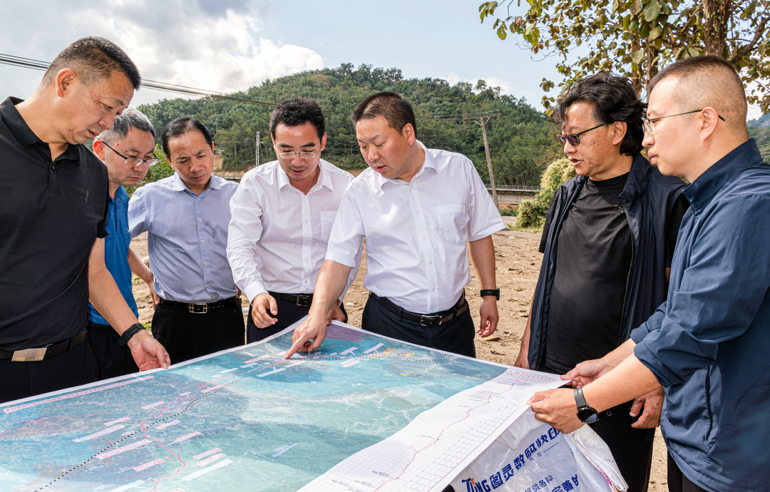 陈祖军调研中老高速孟赛至磨丁段