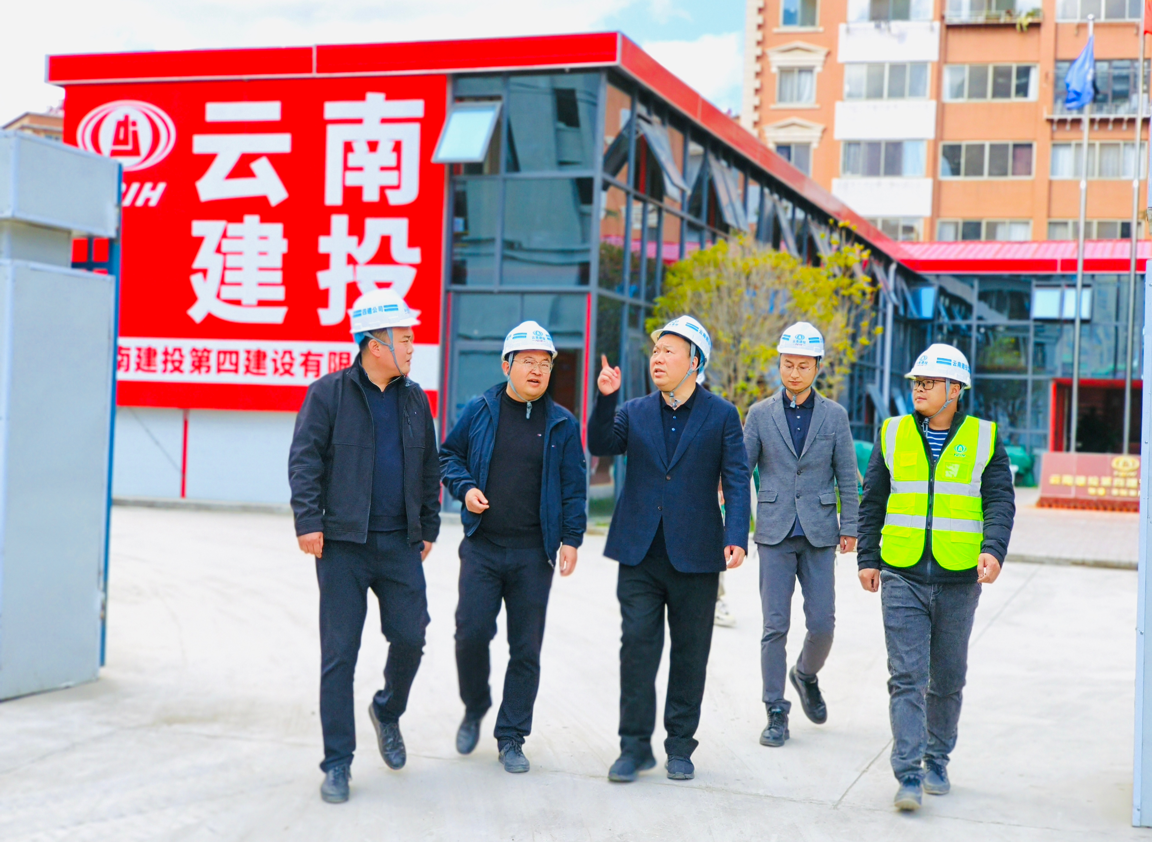 大兴调查研究丨陈祖军调研春城華府项目 向广大干部职工致以新年祝福