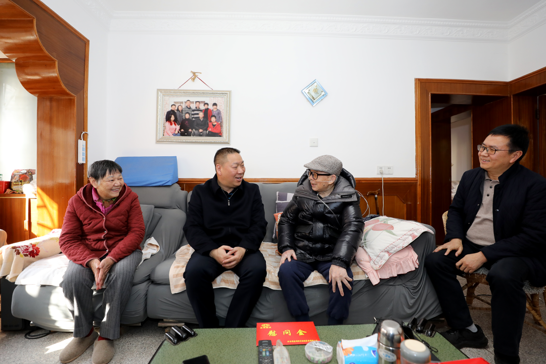 幸福建投 新春送福 陈祖军走访慰问世界杯足球比分老领导