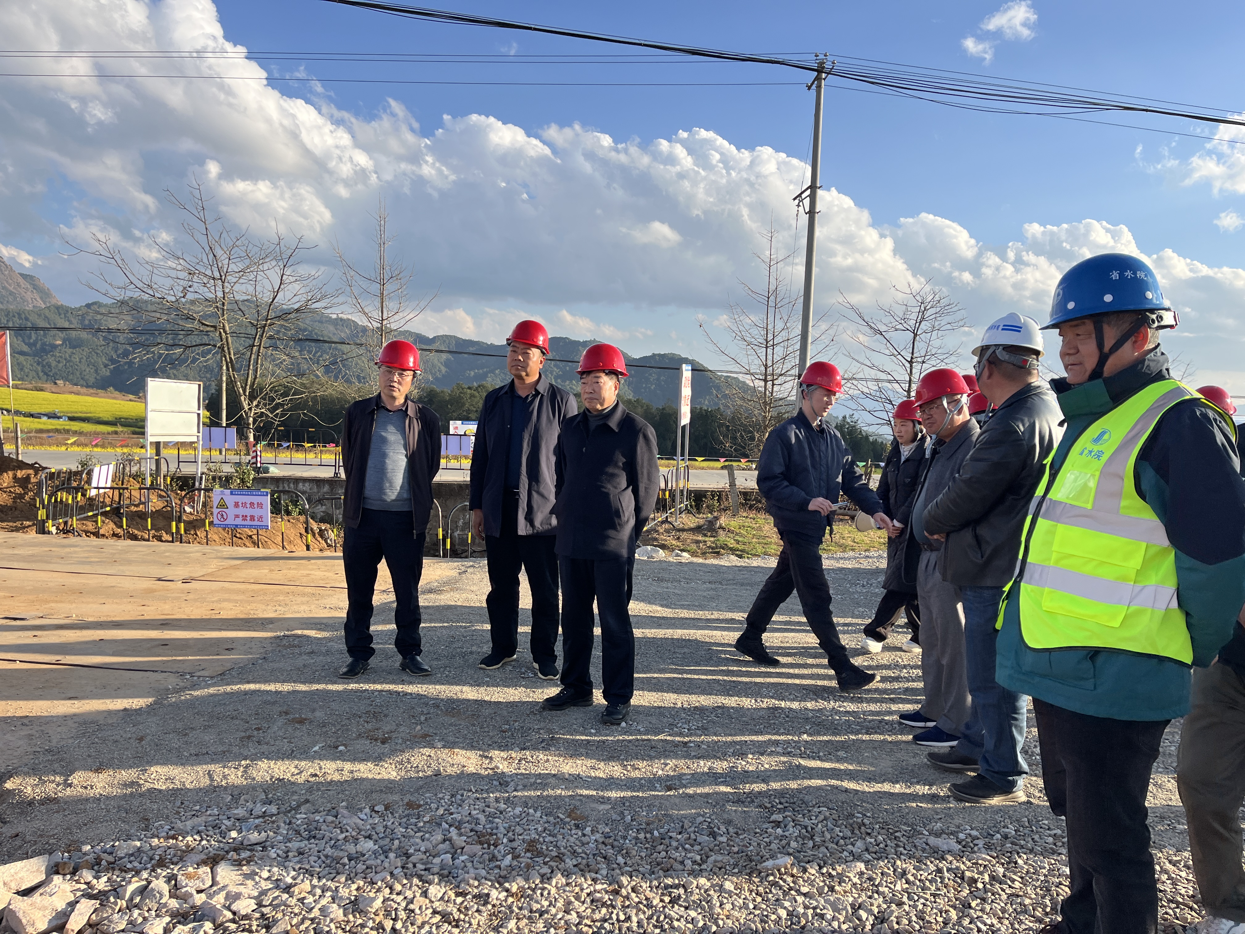 云南省人民政府参事刘刚调研腾冲灌区工程