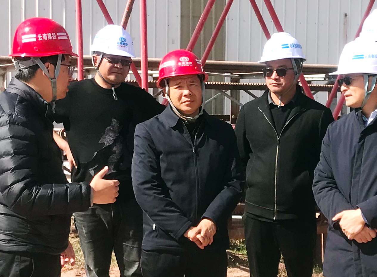 怒江州委常委、常务副州长杨永铸调研云兰高速项目