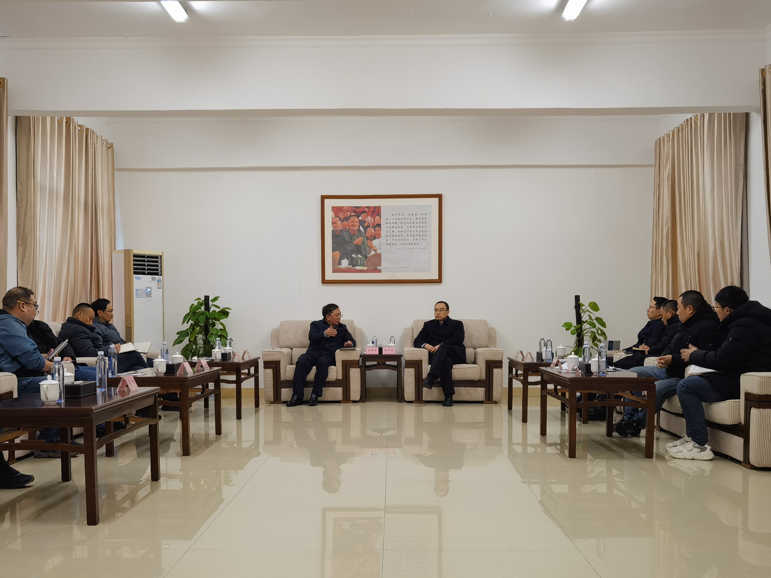 刘金荣与广安市委常委、组织部长罗永平交流座谈并调研小平干部学院改扩建工程项目