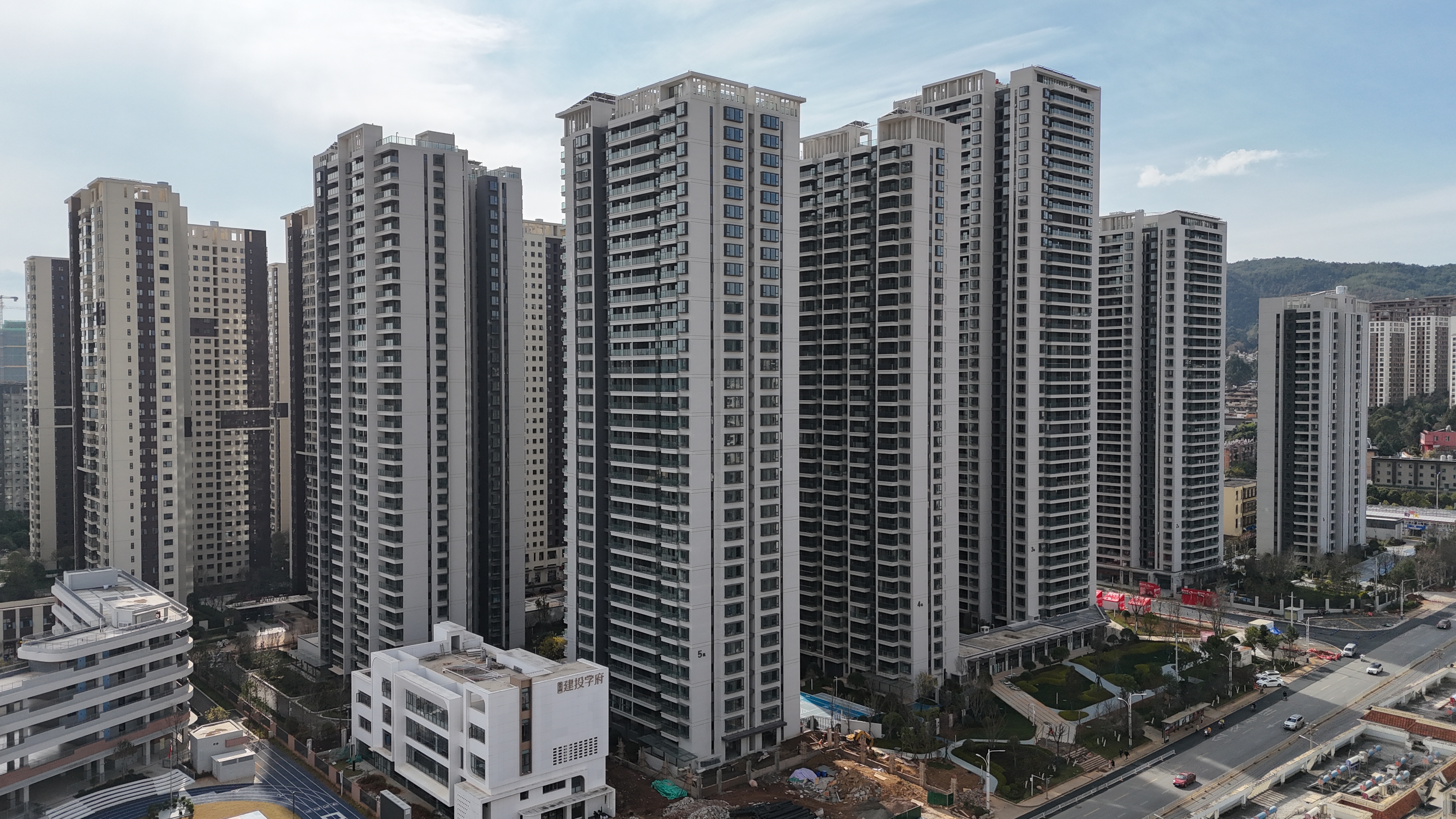 建投学府项目通过竣工验收