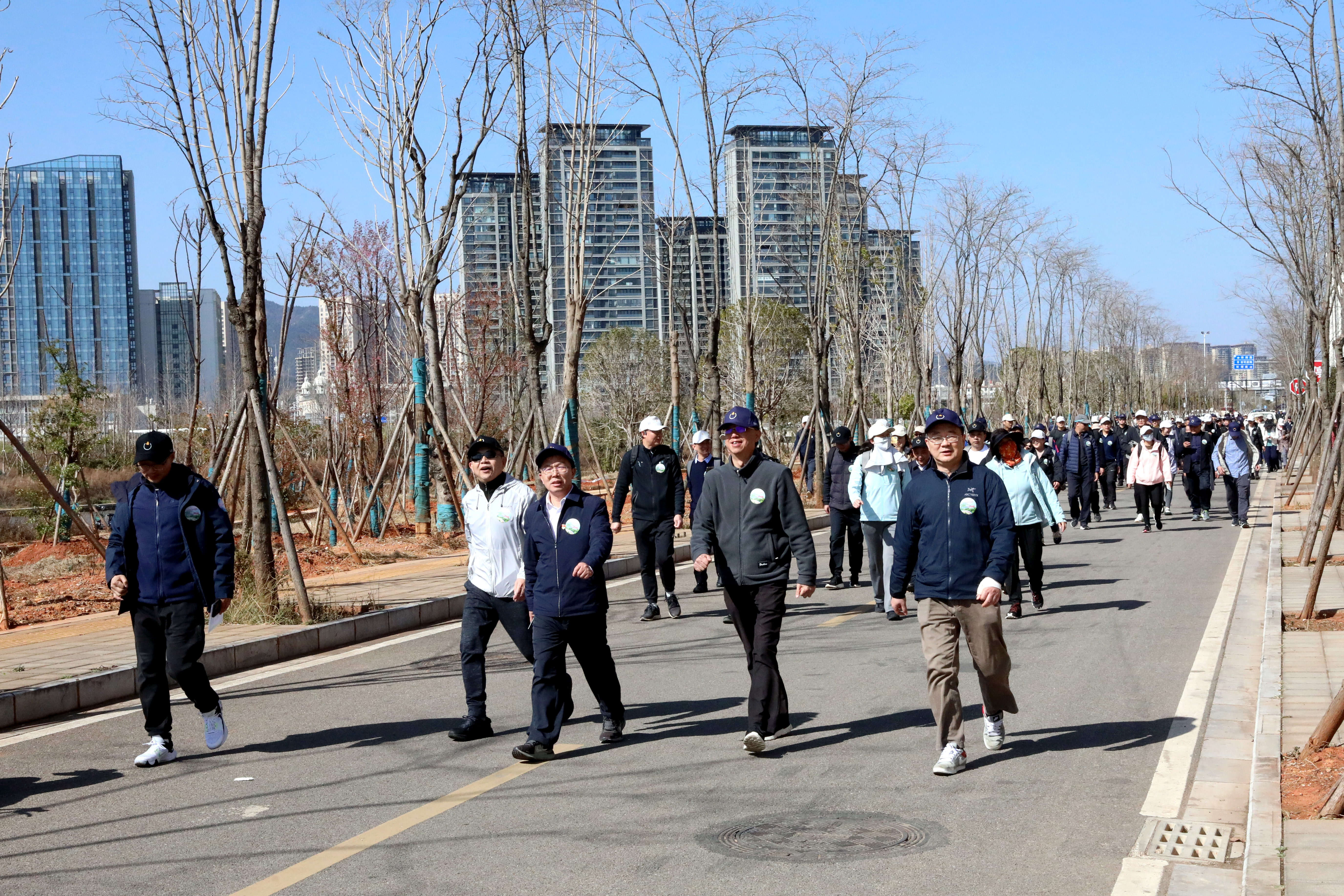 健走迎新 迈步开局 省住建厅与世界杯比分推荐联合开展2024年迎新健步走活动