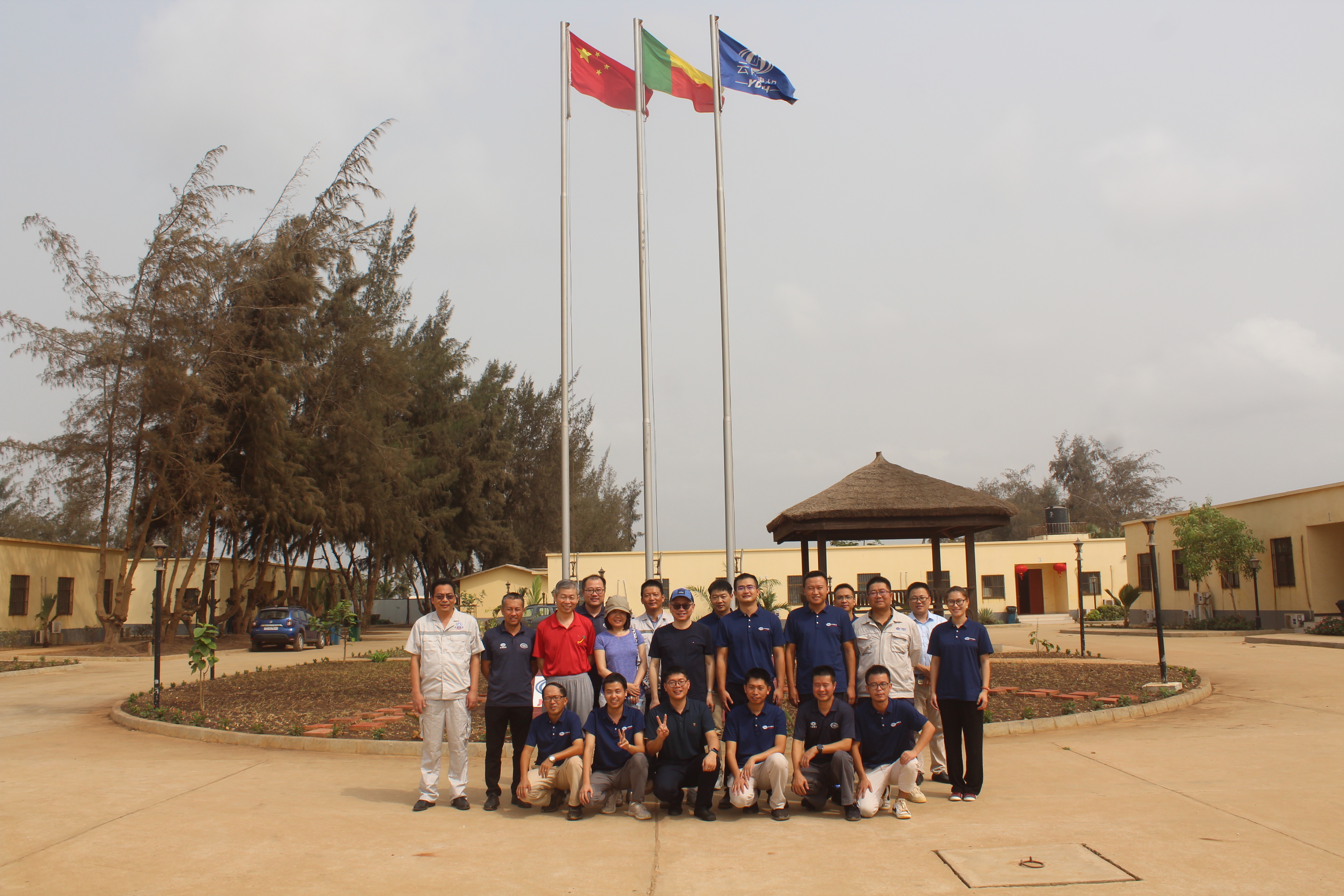 中国驻贝宁大使彭惊涛慰问世界杯官方贝宁区域