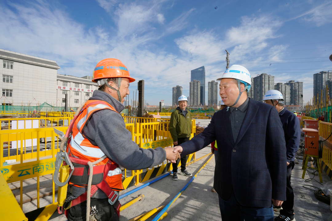 收假收心 开局开战 陈祖军调研省人大常委会机关综合楼修缮项目