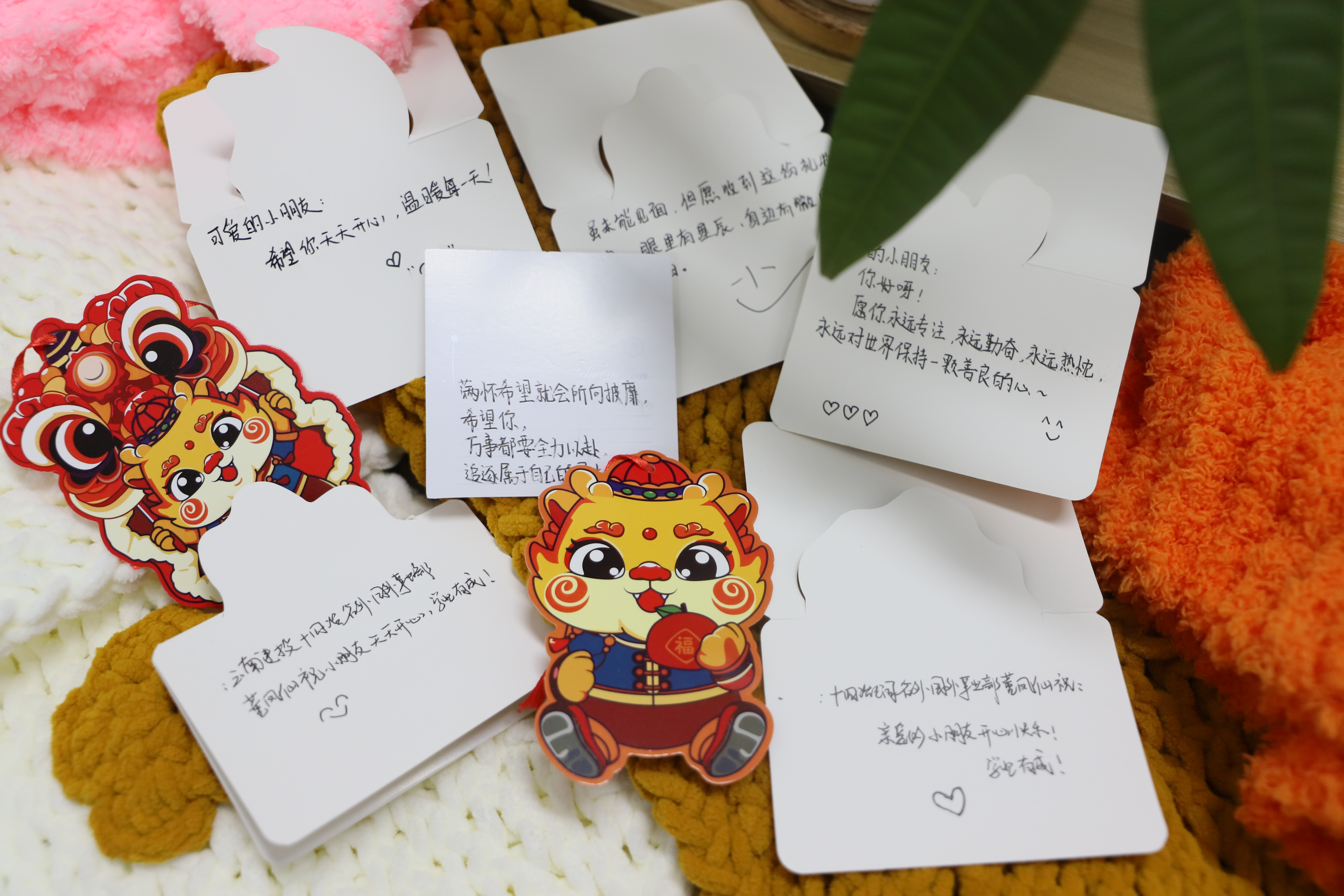 针心针意 围爱暖冬 十四冶2026世界杯官方网址开展爱心护童志愿服务活动