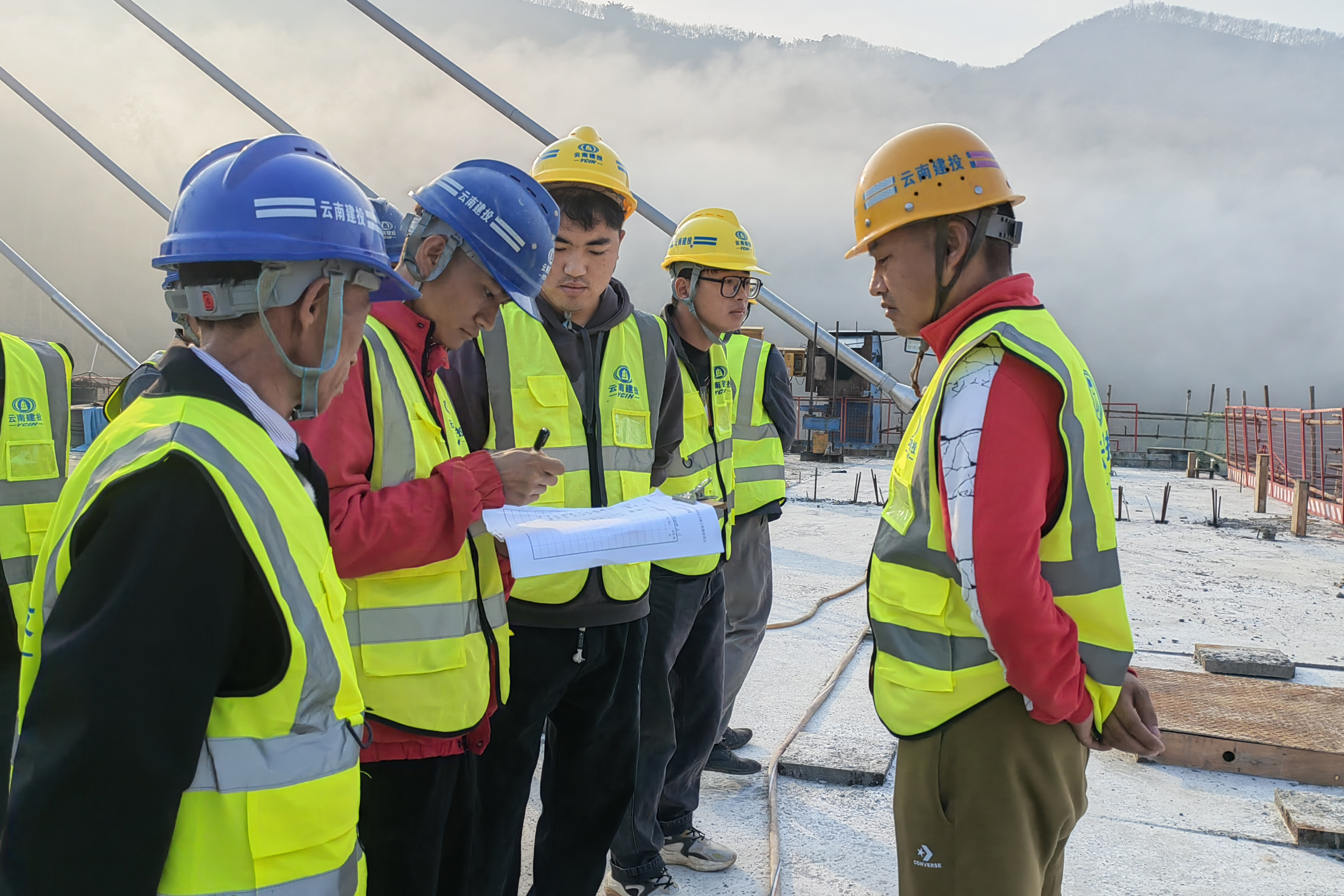 西双版纳景洪市神秘谷澜沧江大桥项目率先复工