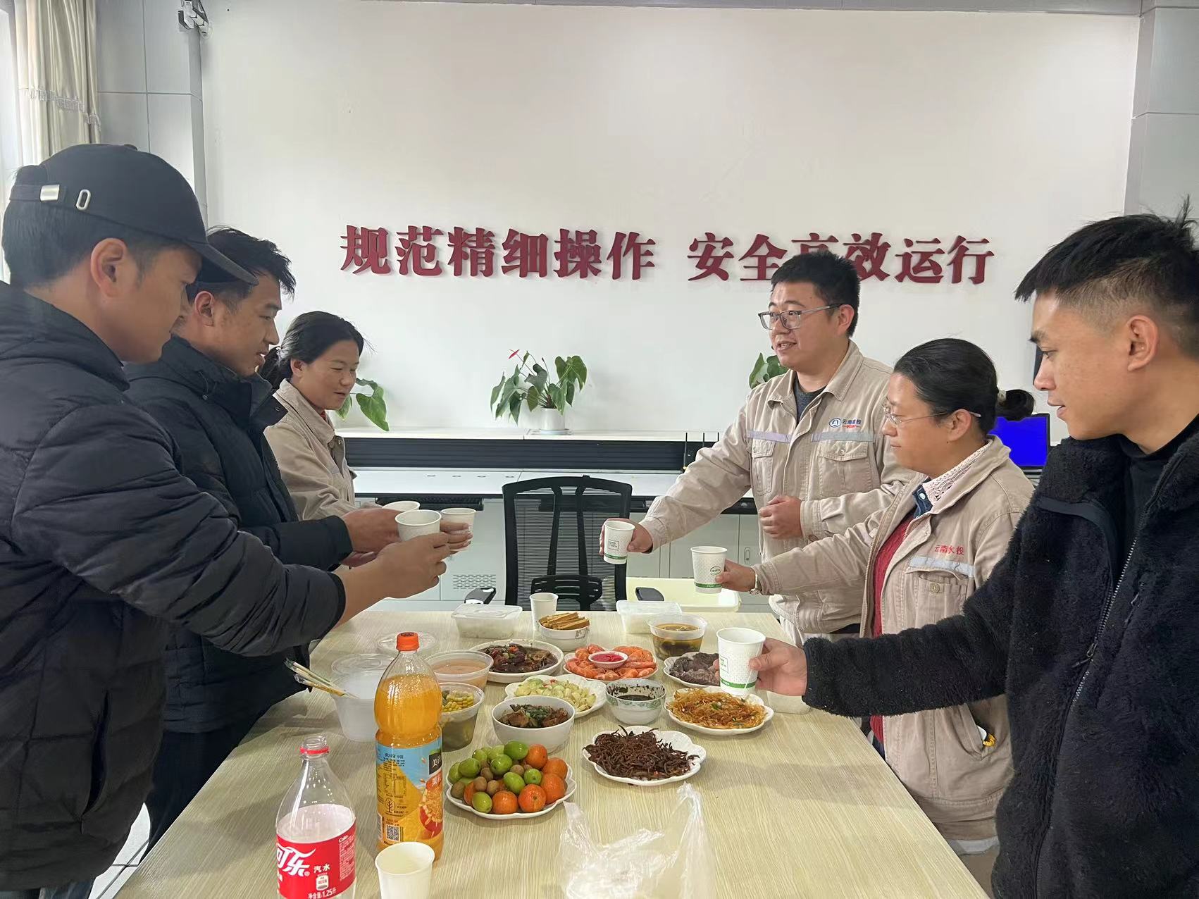 水投公司：坚守岗位不停歇 书写最美“敬业福”