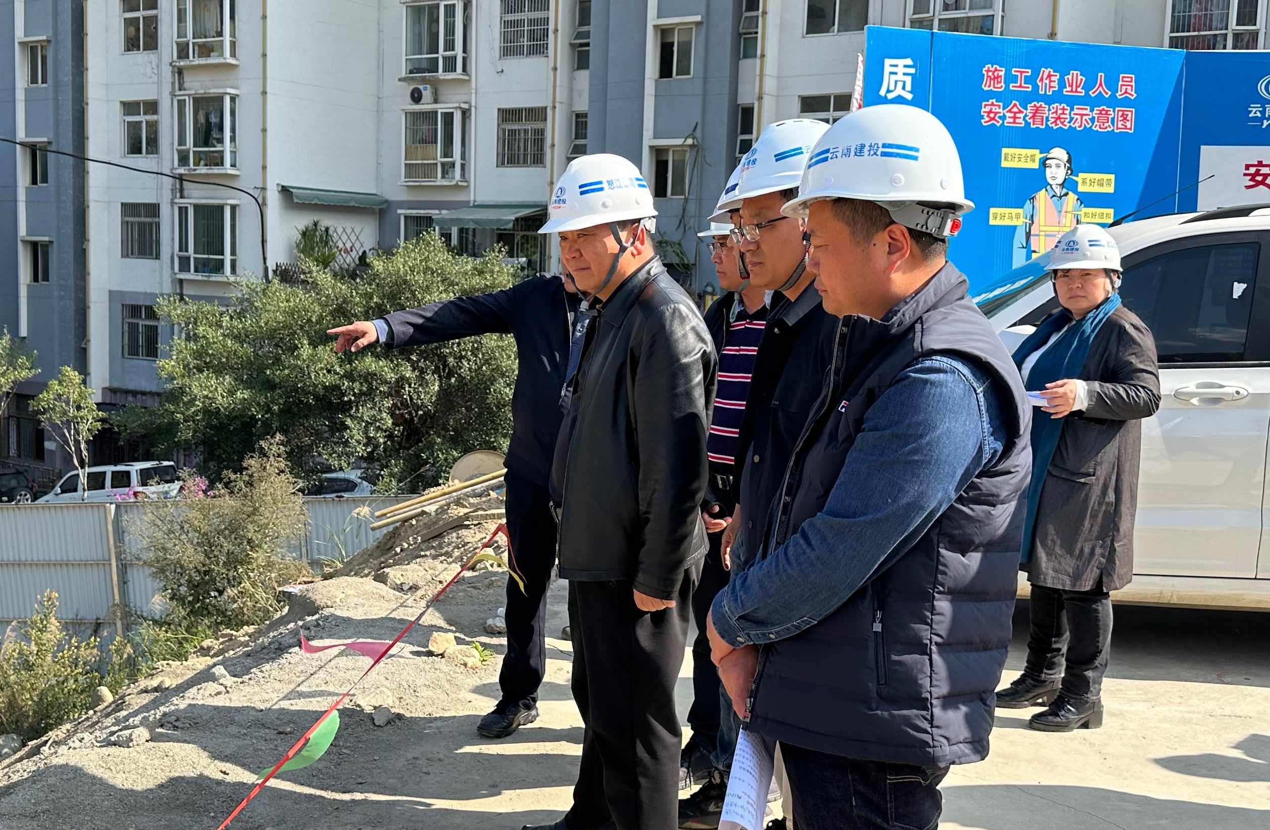 怒江州委常委、州委秘书长李义军调研怒江州体育运动中心和州人民医院健康服务管理中心建设项目