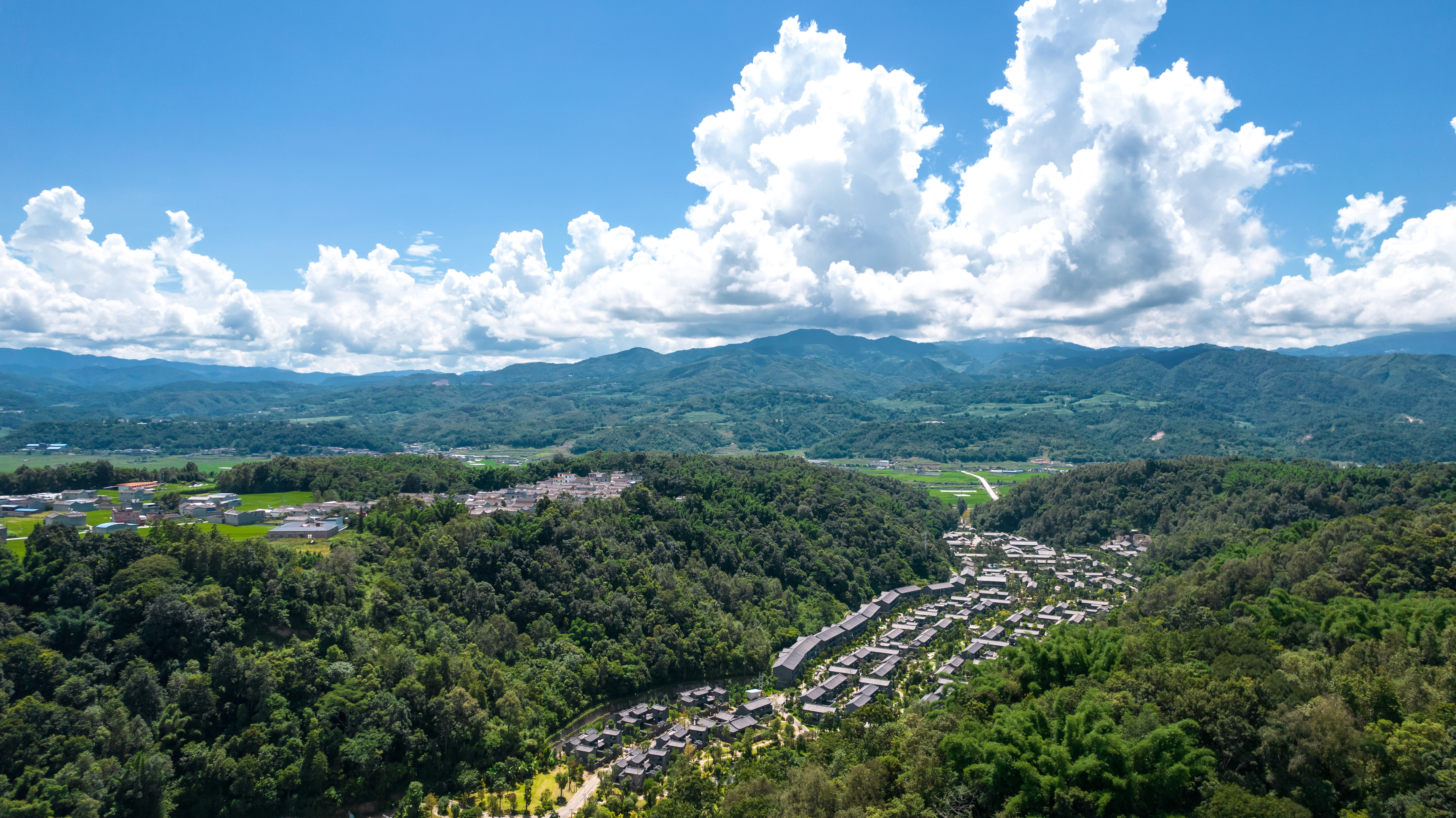 梁河南甸云隐康养温泉度假村