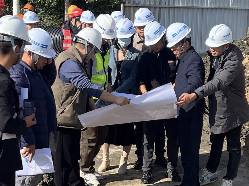 省财政厅调研组一行到保山中心城区市政雨污管网错漏接改造项目调研