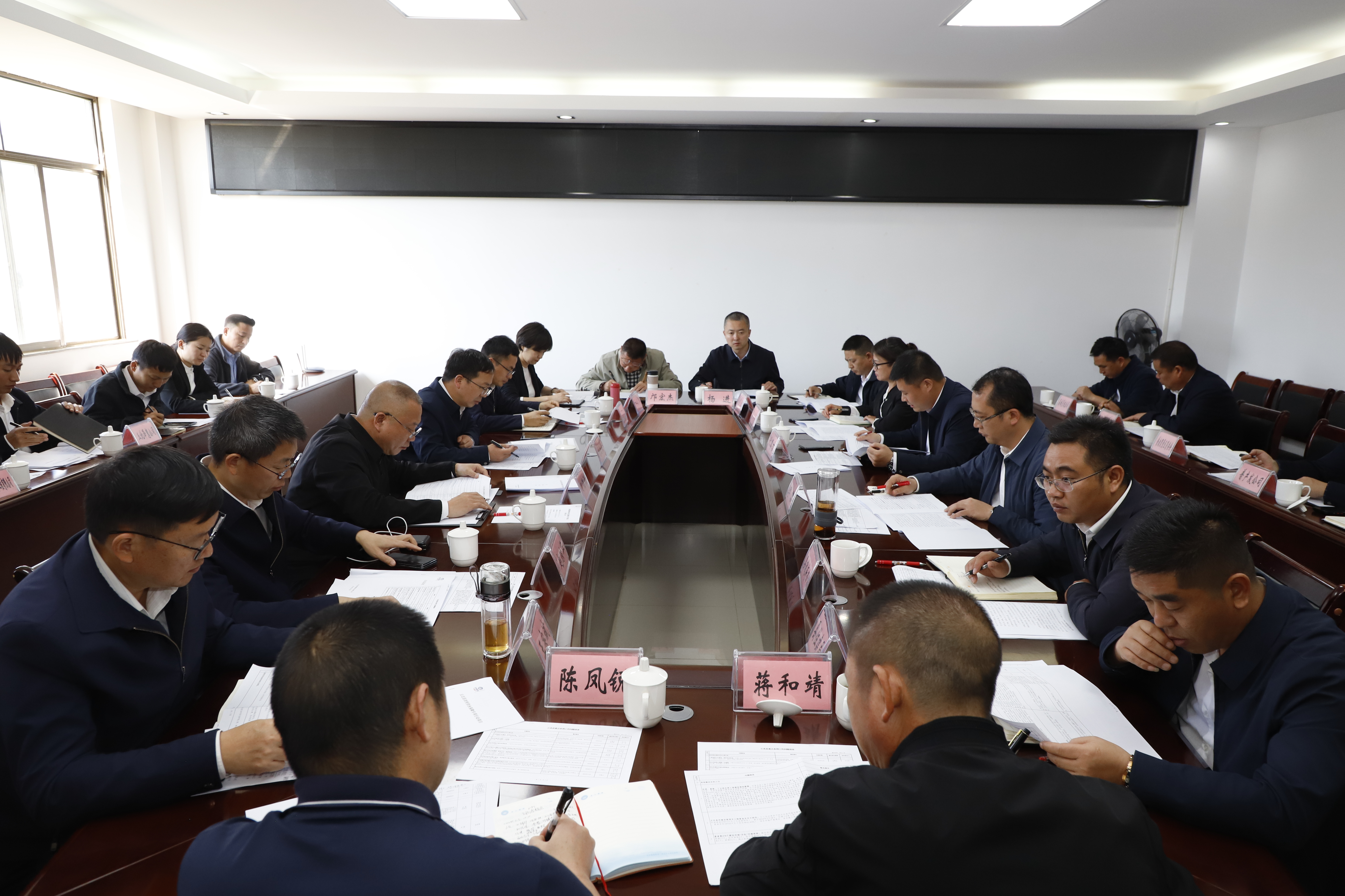 世界杯官网合作平台与文山州就重点水利工作进行交流座谈