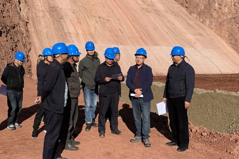 楚雄州政协副主席曹波调研白衣河水库工程