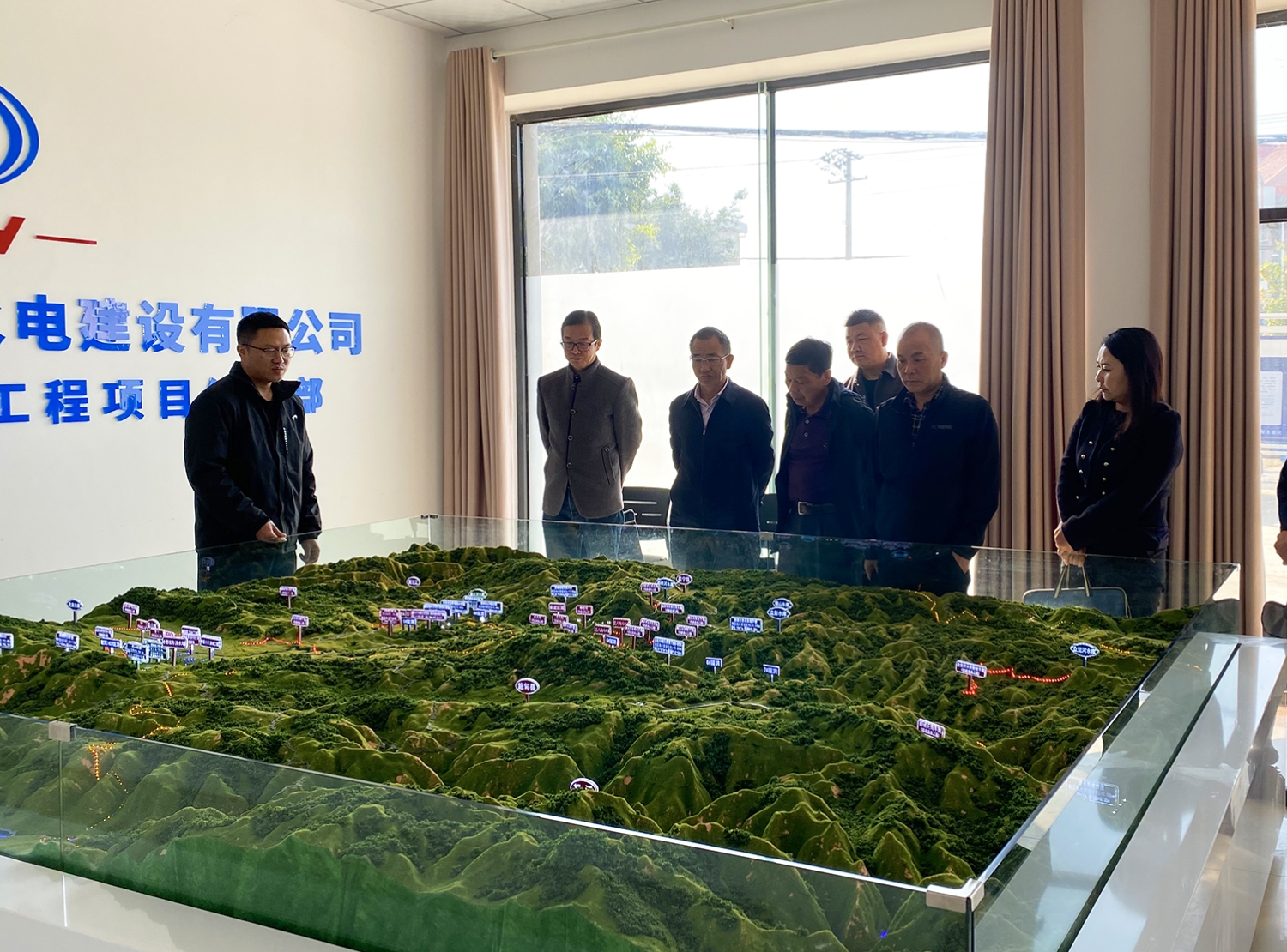 保山市人大常委会副主任莫逸尘调研保山坝灌区工程