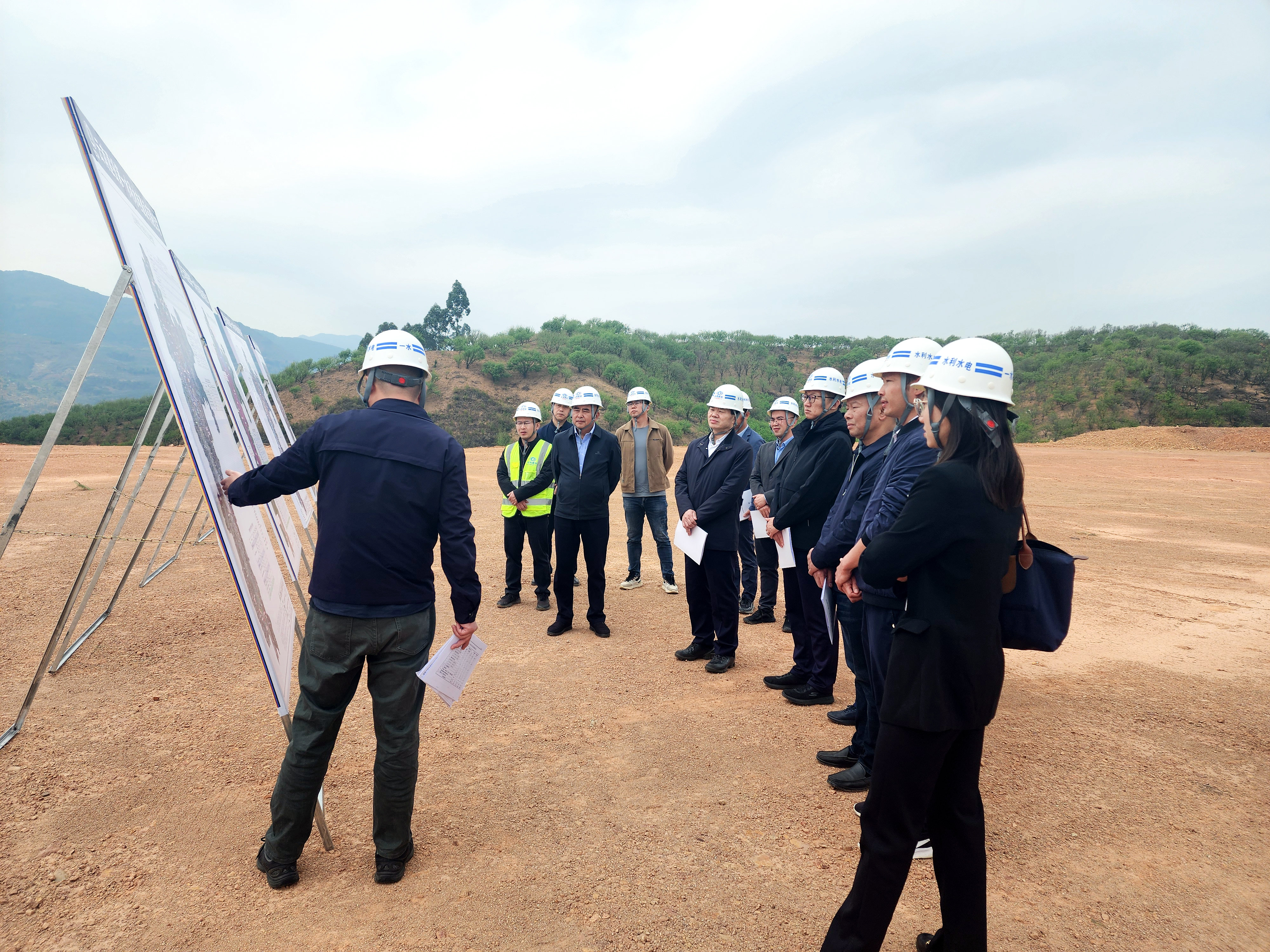 国家开发银行调研宜良县城乡供水一体化项目