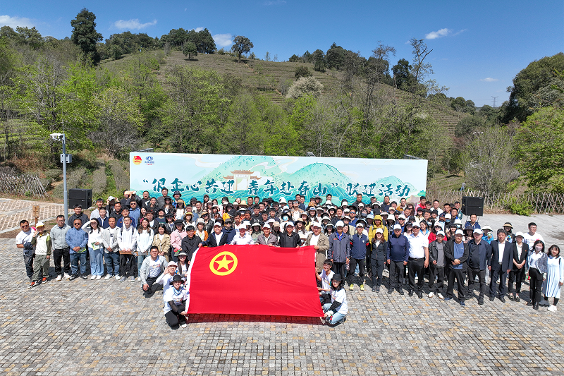 银企心共建 青年赴春山 世界杯足球比分预测团委与多家银行开展联建共建活动