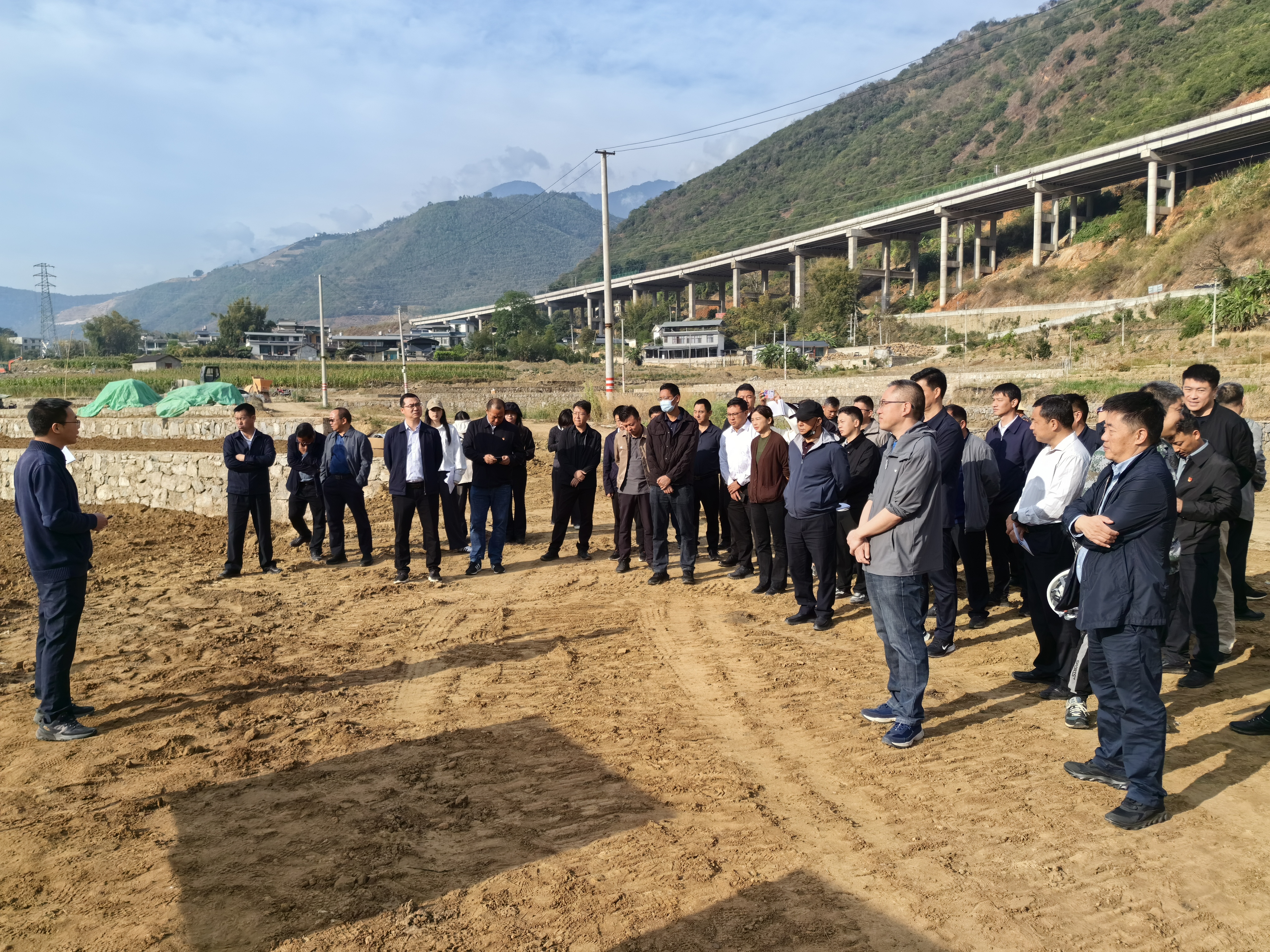 怒江州副州长冯逆光到泸水市2023年高标准农田项目（一标段）观摩指导