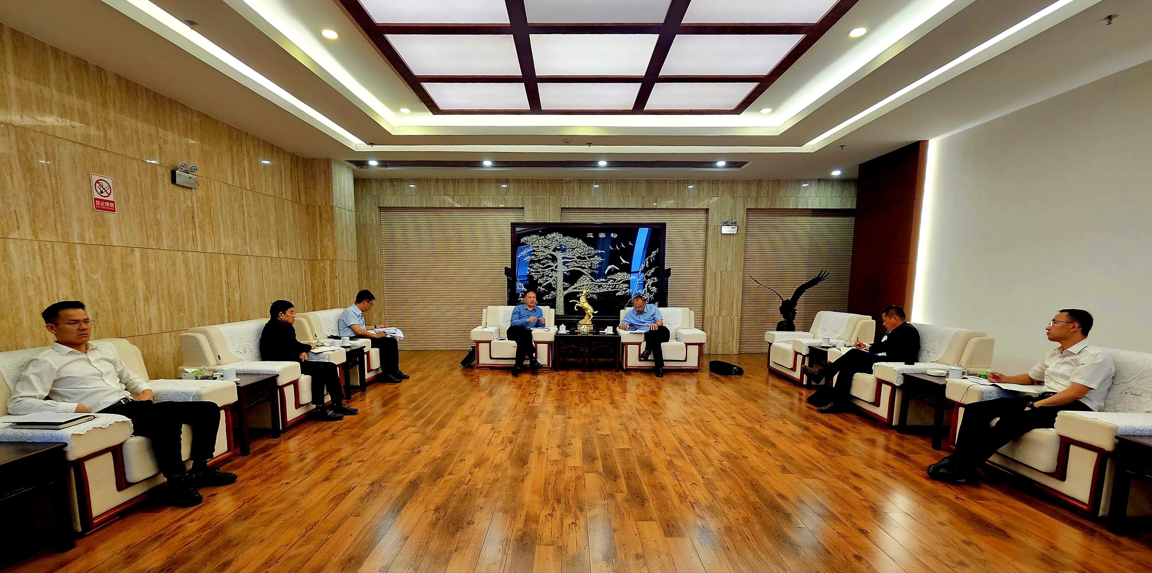 王永强赴临沧市交流座谈