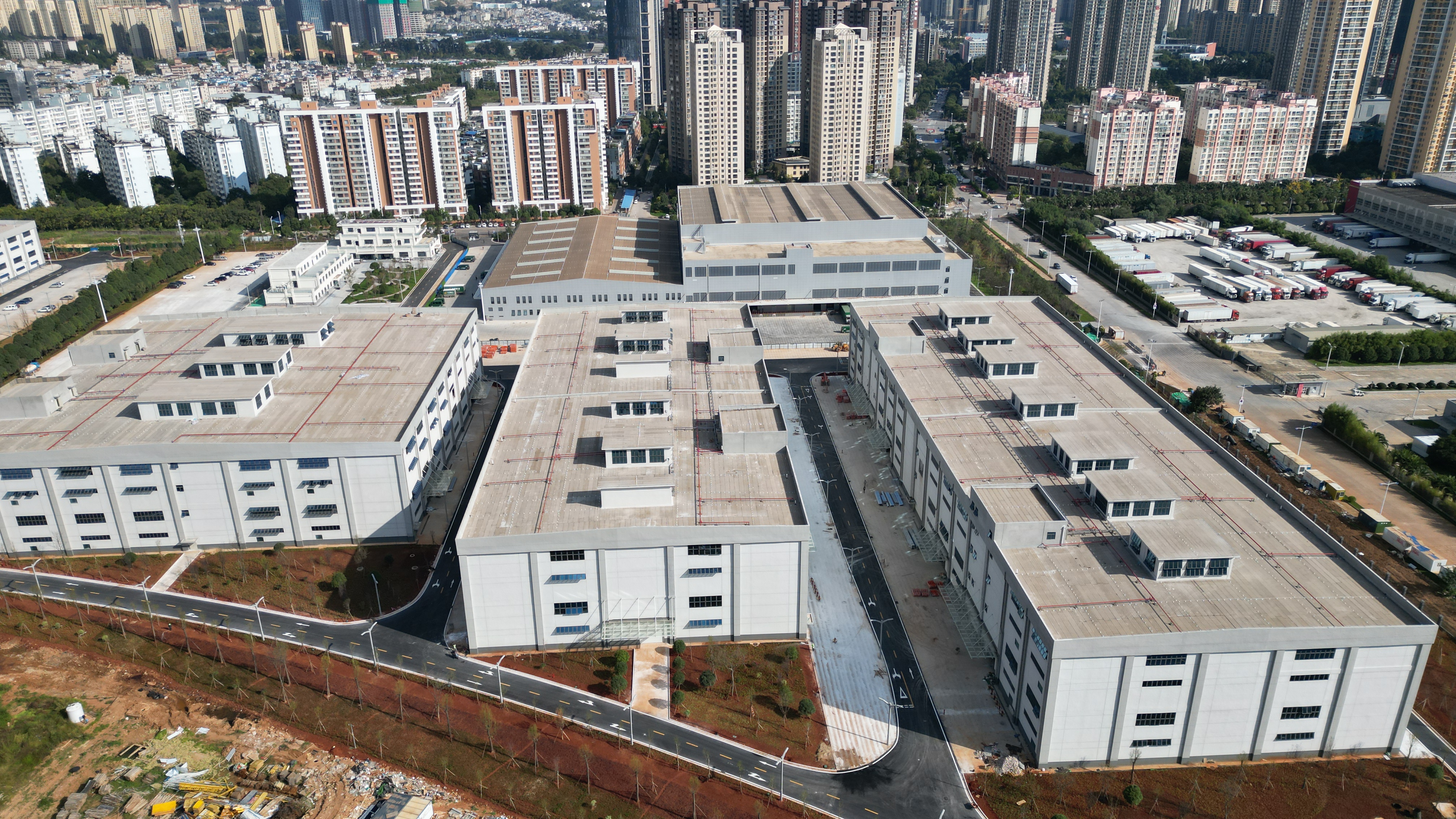 昆明卷烟厂新建烟叶仓储设施项目建筑安装工程通过竣工验收