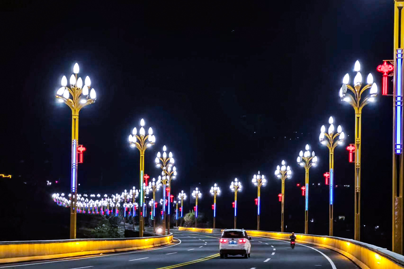 彝良县南部新城基础设施配套建设PPP项目（公路部分）顺利通过交工验收