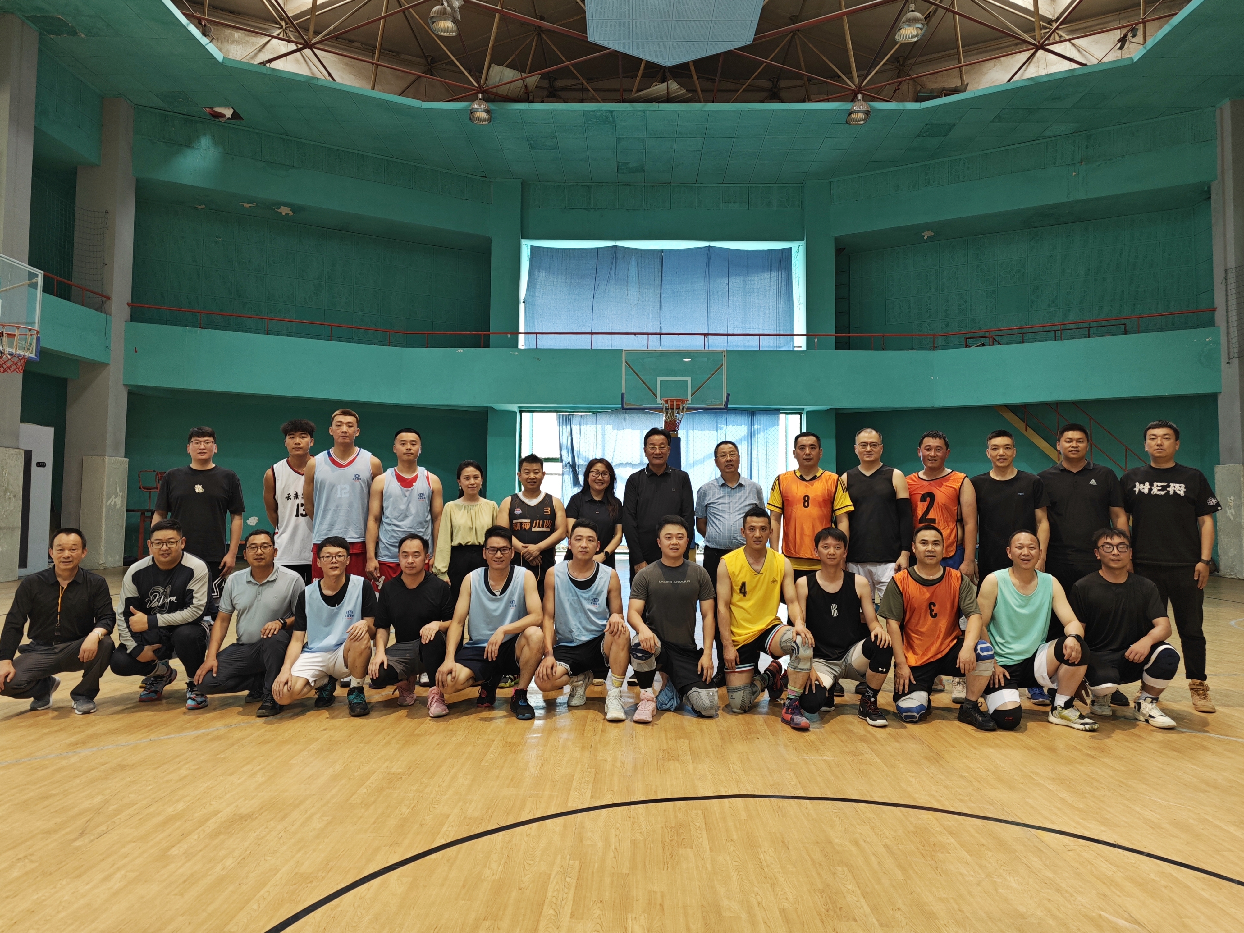 美加墨世界杯足球比分公司与云南省人大机关举行篮球友谊赛