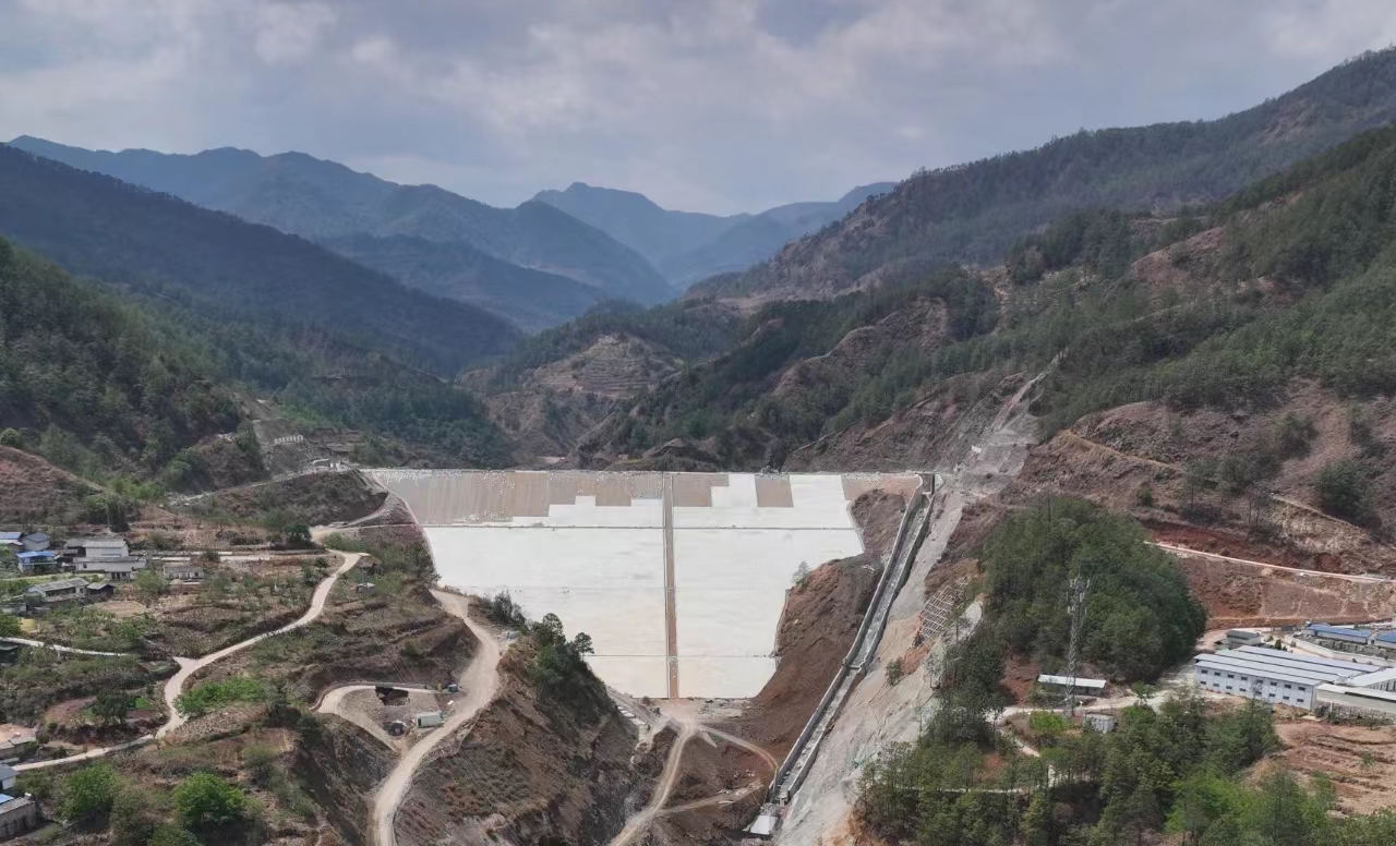 美加墨世界杯足球比分与华坪县交流座谈