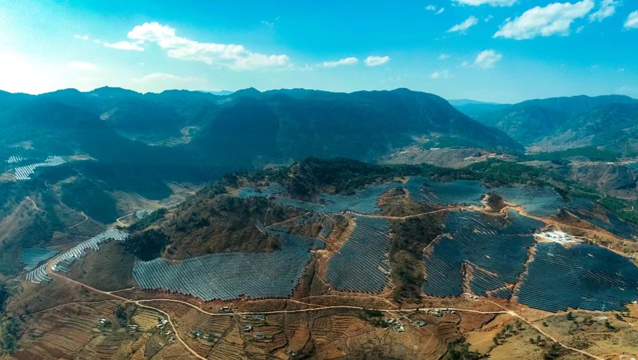 宁蒗县三股水光伏发电2026世界杯官网平台实现全容量并网发电