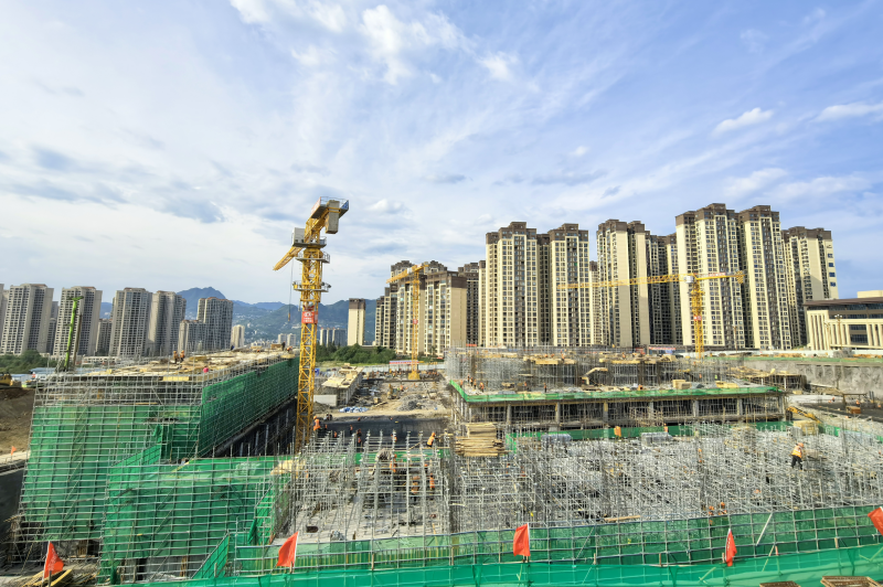 昭通镇雄县地灾避险搬迁暨灾后恢复重建世界杯直播网冲出“正负零”