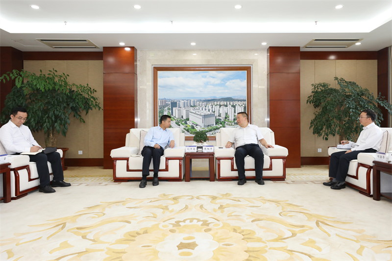 合力打造沿边开放新高地 世界杯官方与昆明市交流座谈