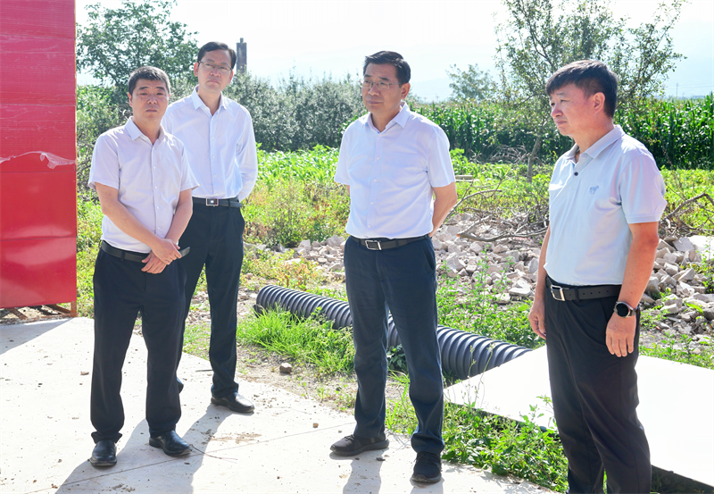 昭通市委副书记、市长杨承新调研市职教园区项目