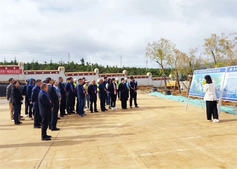 迪庆州人大代表视察组调研香格里拉民族职业学院项目