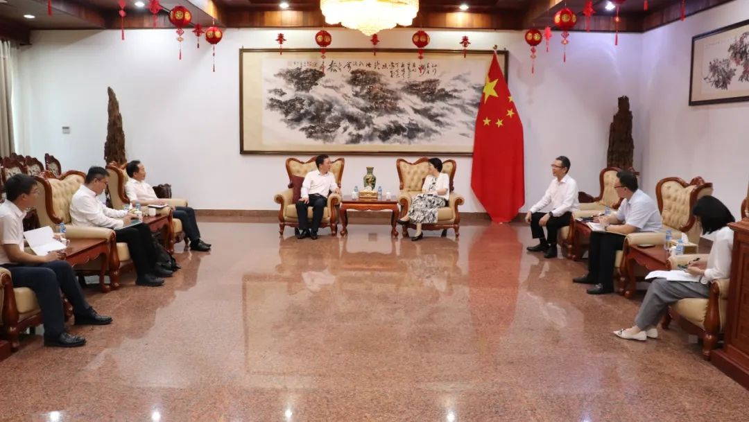 刘金荣赴老挝、马来西亚项目调研