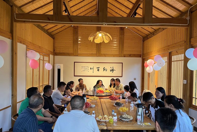 机安世界杯足球比分开展“共享亲子时光 共筑幸福建投”亲子活动