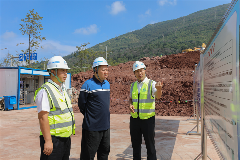 陈祖军到省消防救援总队综合训练基地项目调研 检查中秋值班值守情况
