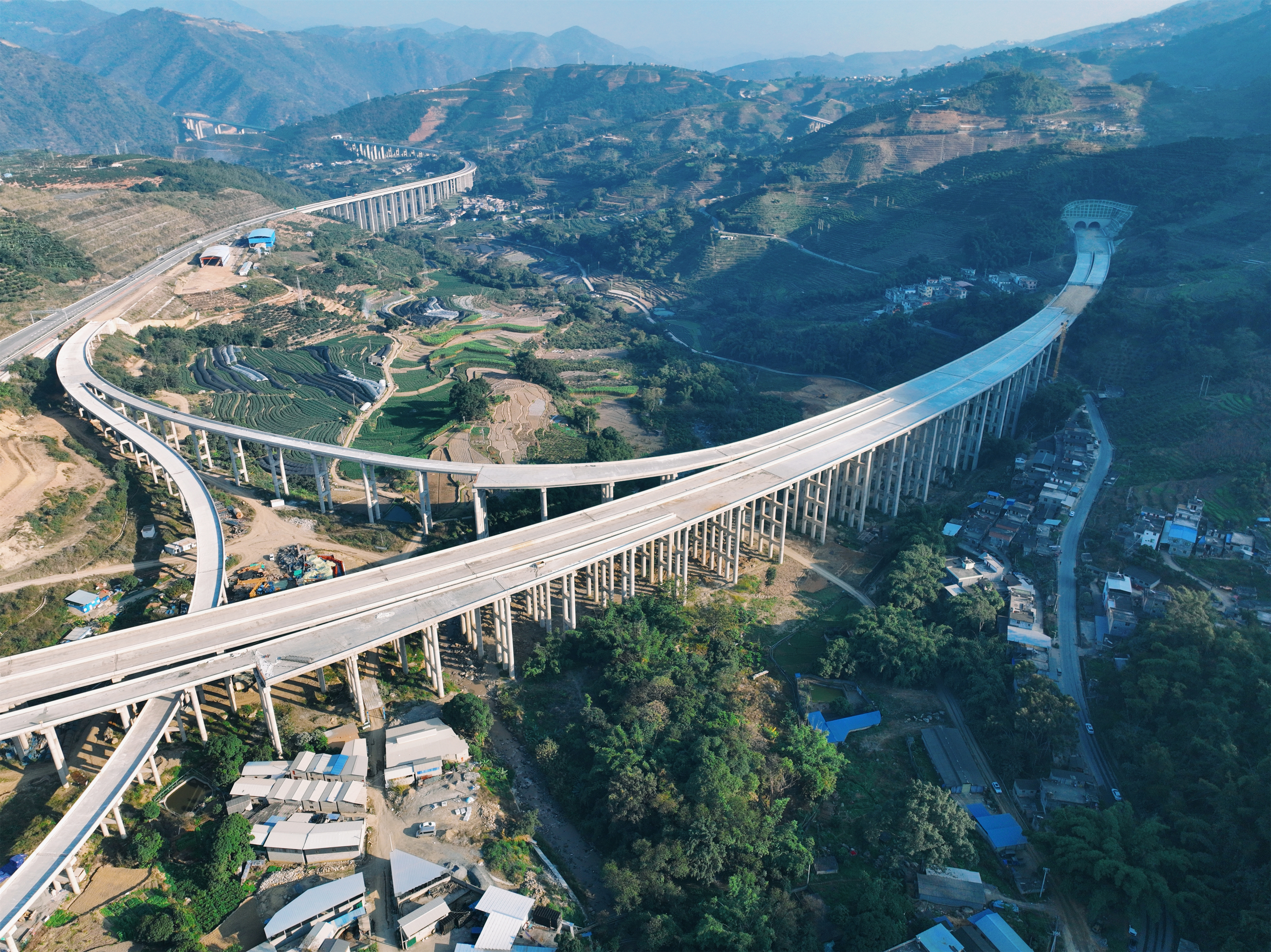 永金高速（戛元段）再次突破双节点