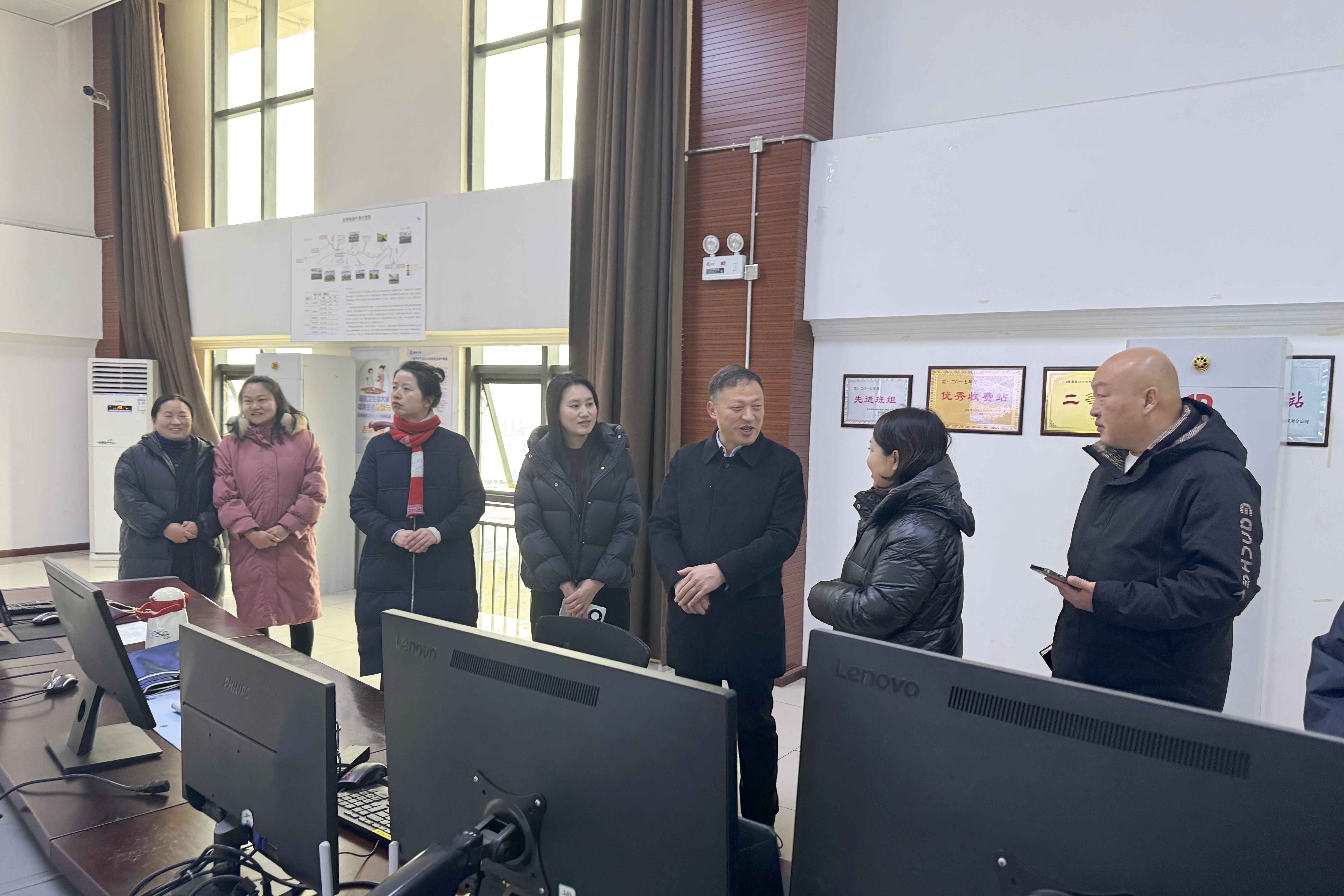 王永强到基投公司运管中心和滇池绿道调研