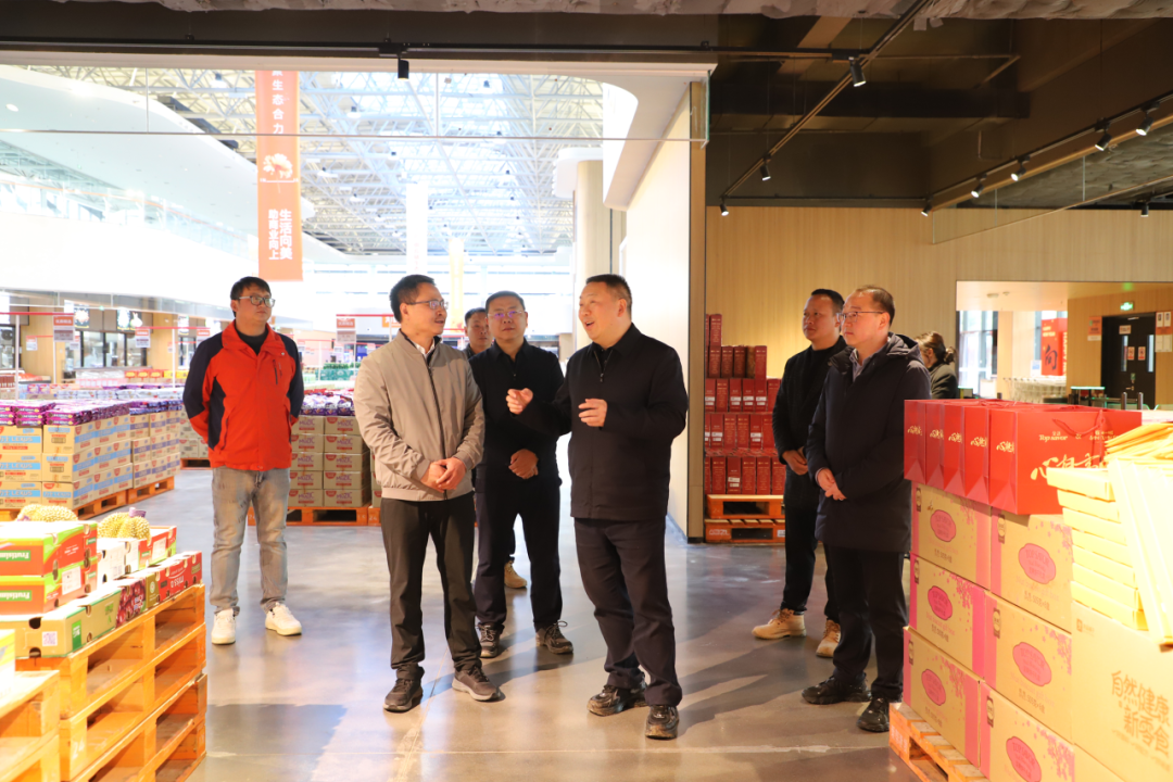 陈祖军调研镇雄“1.22”避险搬迁安置项目和云上营家·赤水源（镇雄）西南大通道供应链中心并组织召开座谈会