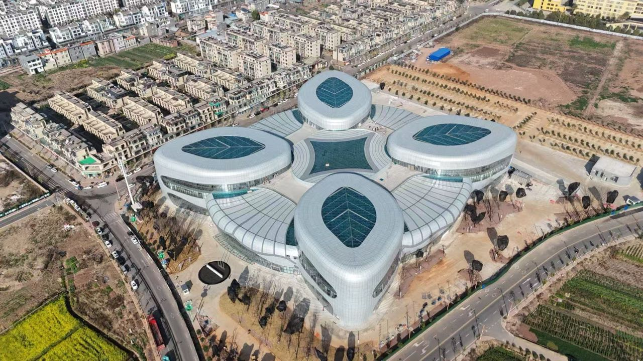 姚安国际花卉农特产品展示交易中心一期通过竣工验收