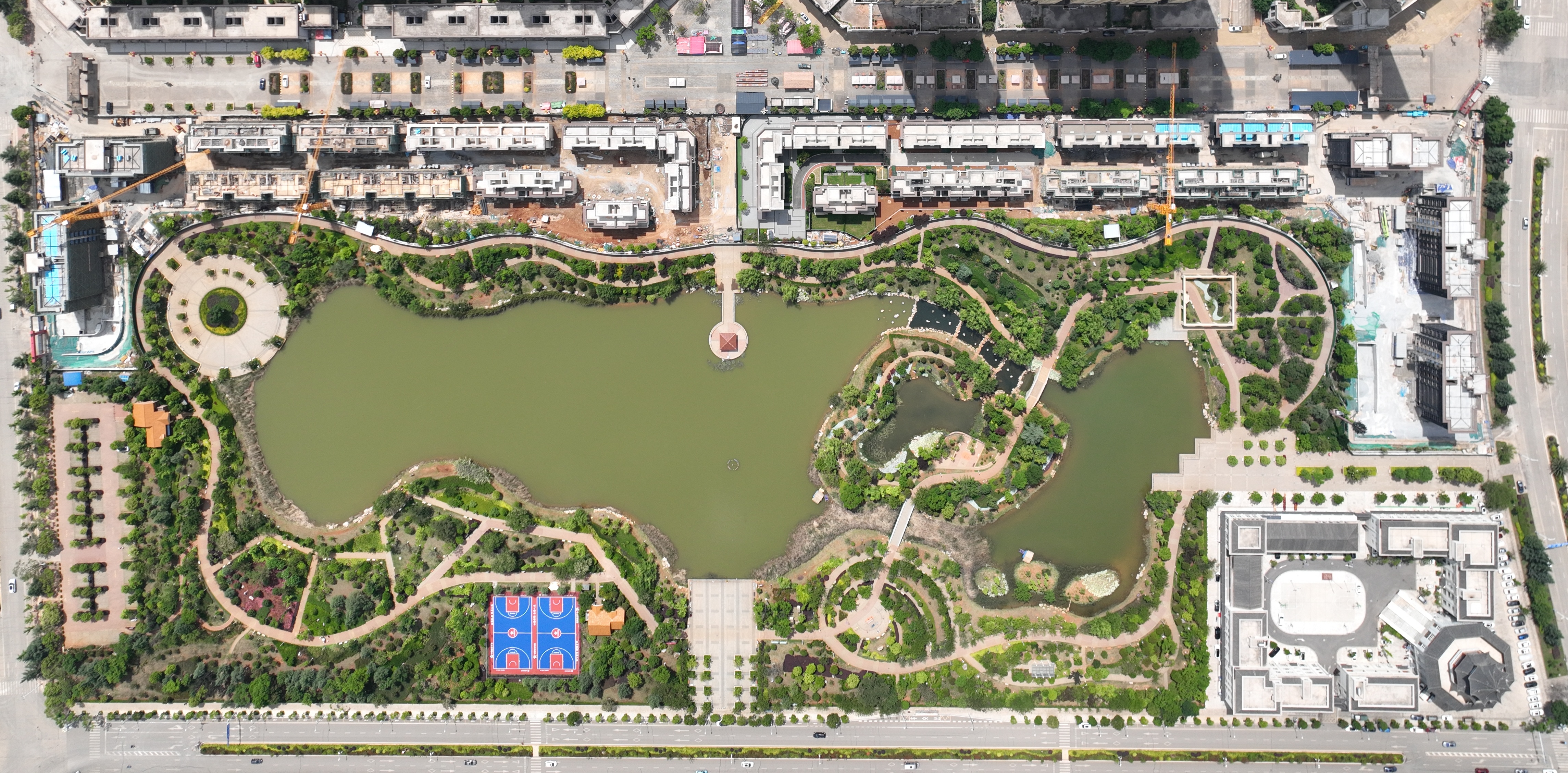 建投·如意弘府项目主体结构全面封顶