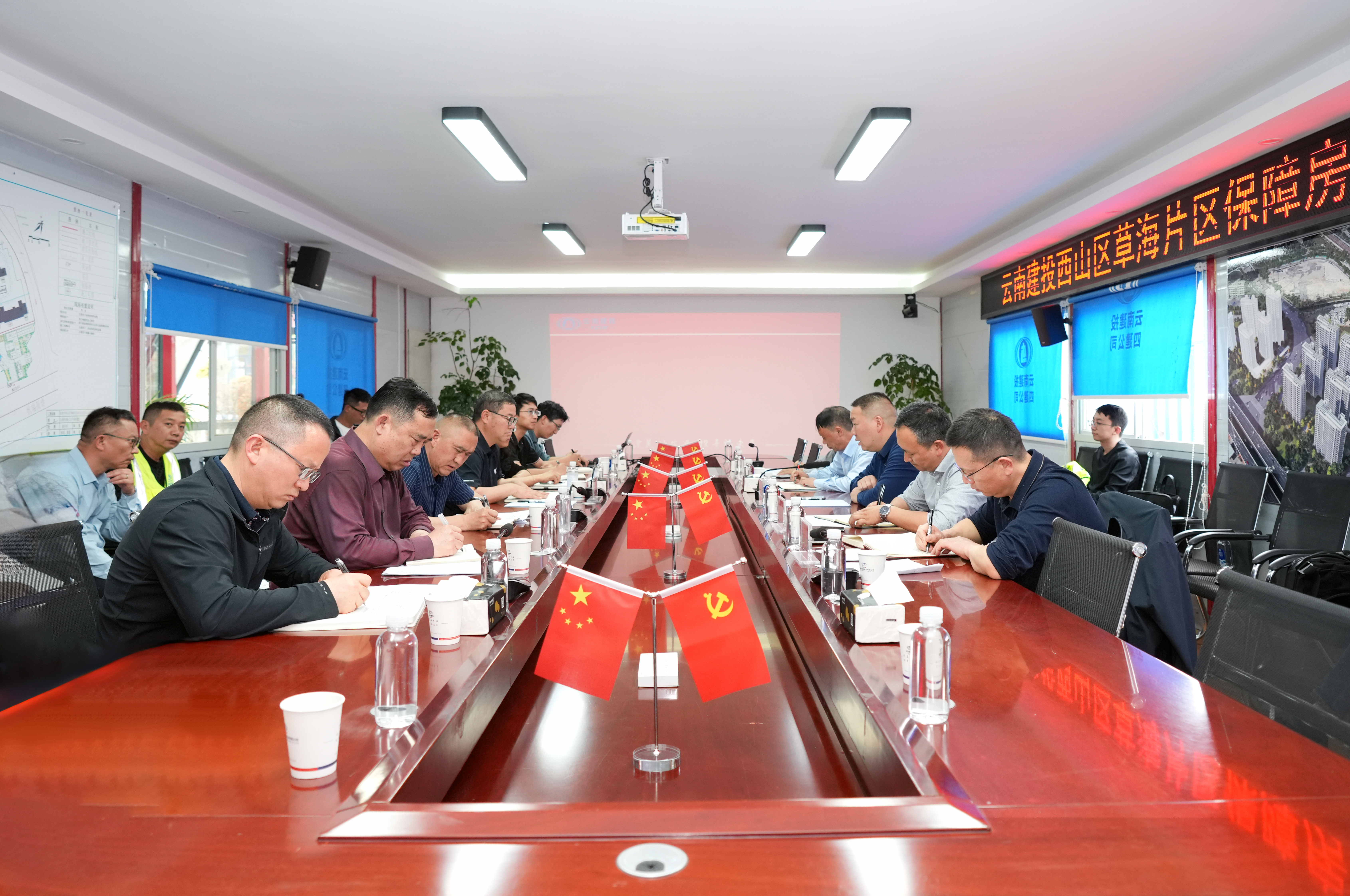 陈祖军调研草海片区保障房项目时强调：大抓项目大抓生产大抓营收 确保时间过半任务过半