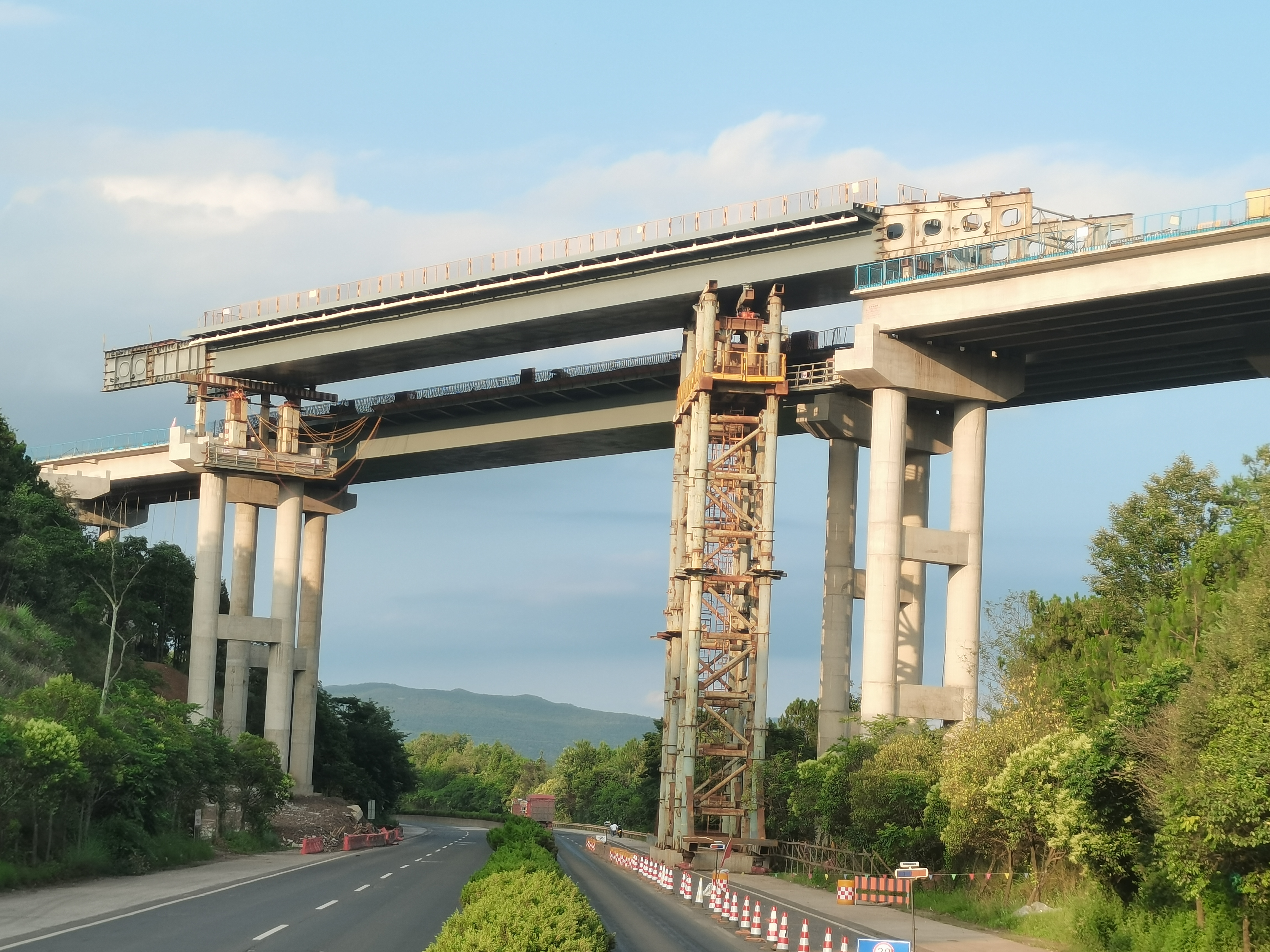 宣富高速捷报频传