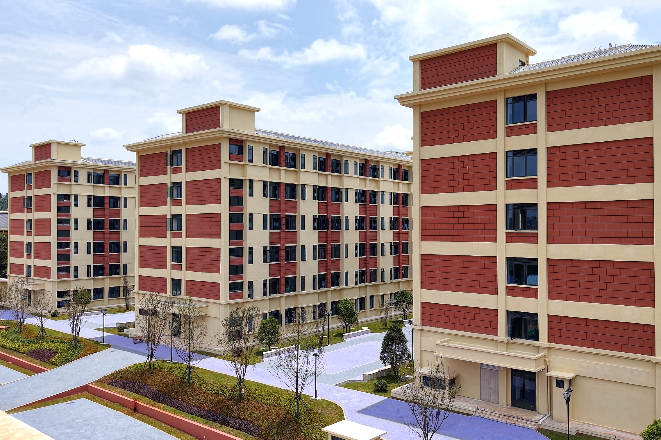 云南大学梓苑学生宿舍项目提前10天交付