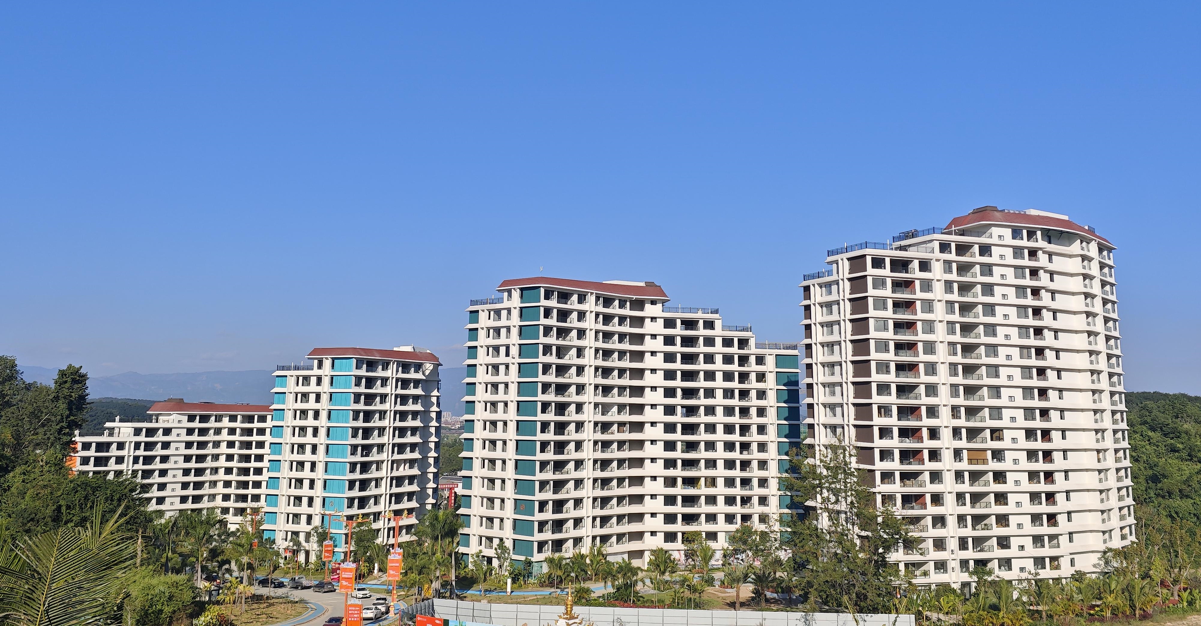 勐巴拉·嘎洒温泉国际度假区－半山溪谷（一期）顺利通过竣工验收